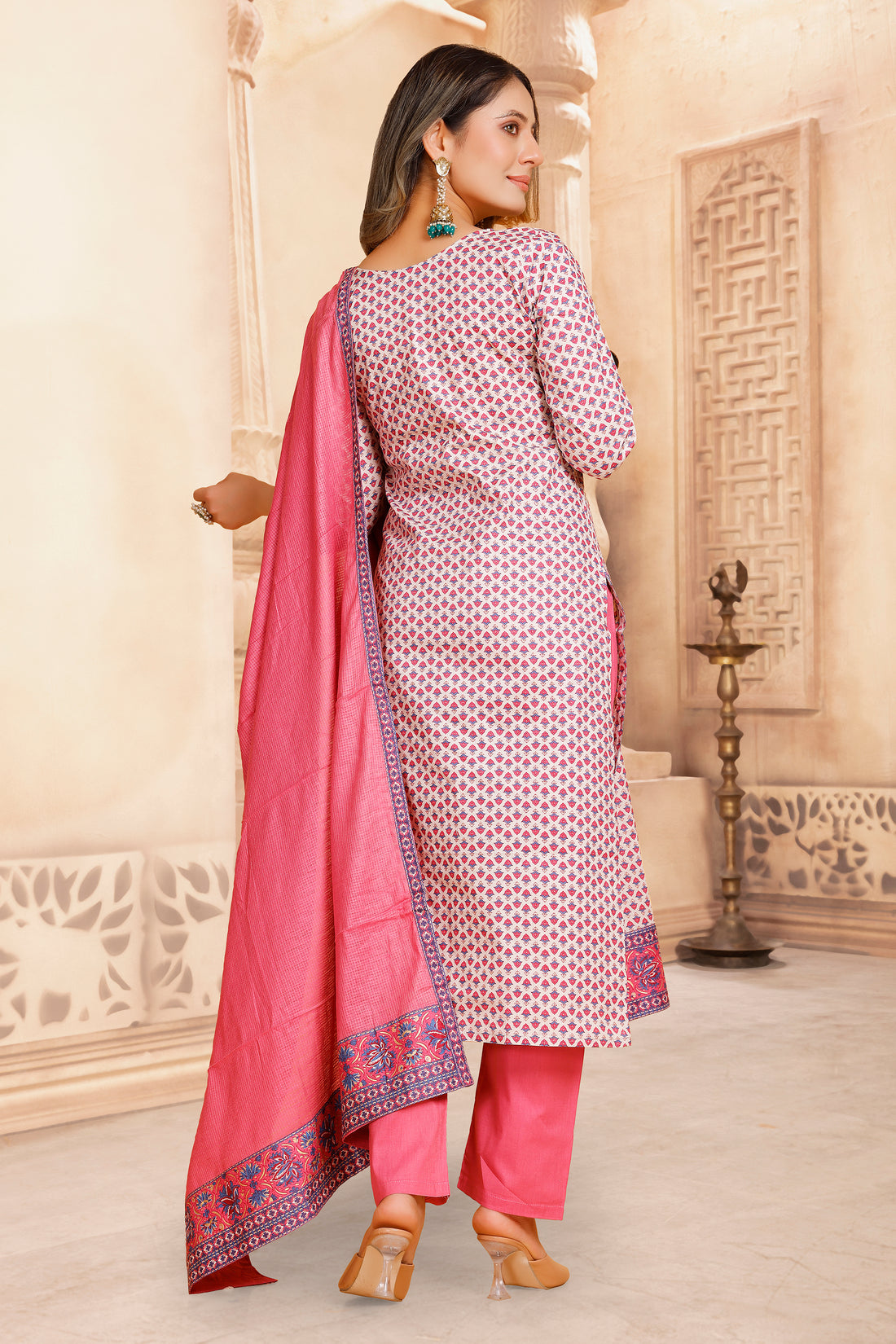 Kanika Kamiz &amp; Pant - Roop Darshan