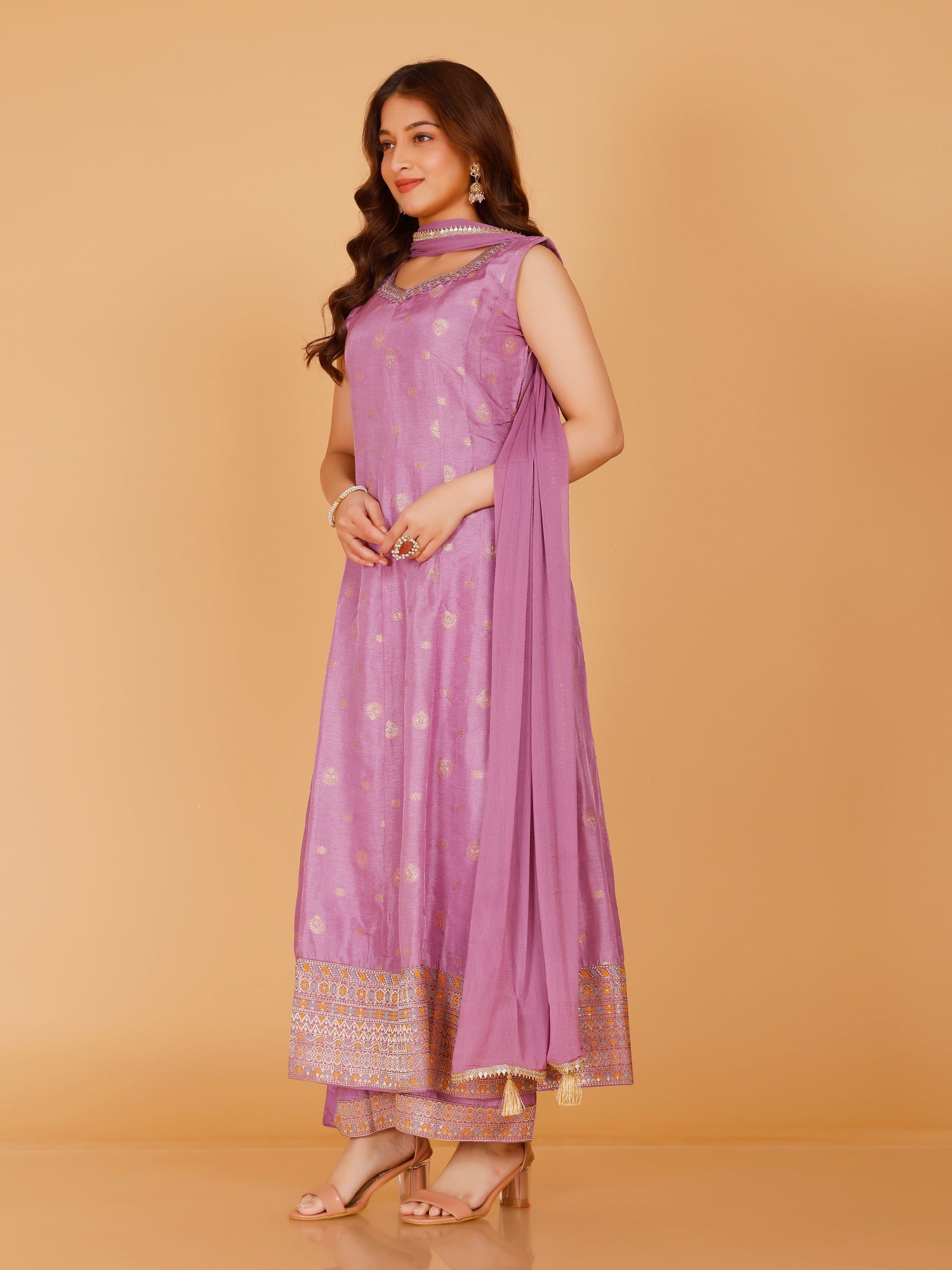 Darshi Palazzo Suit