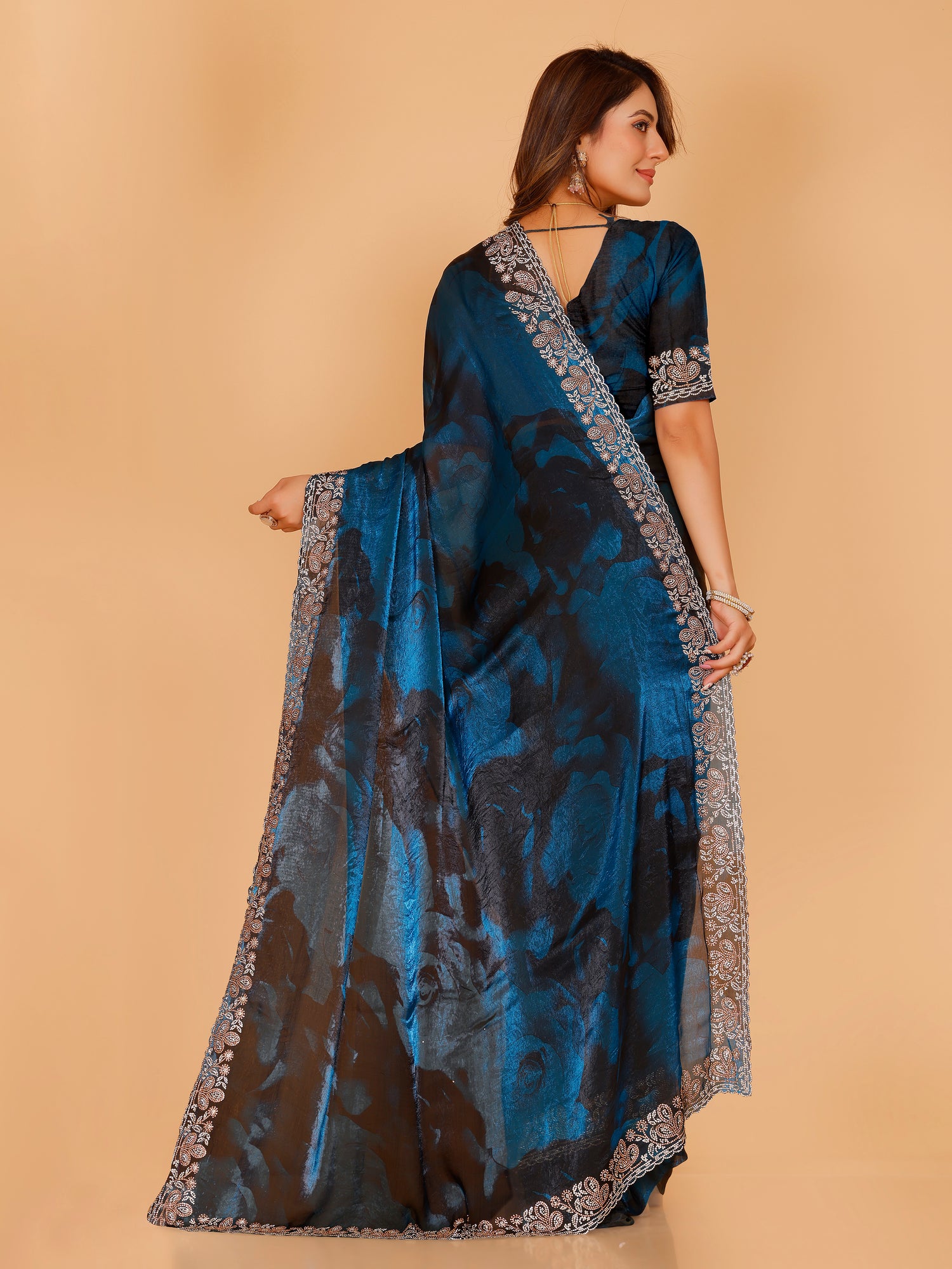 Aavya Saree