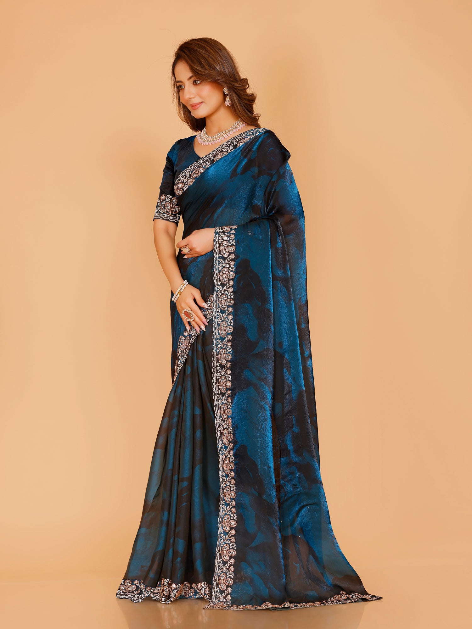 Aavya Saree
