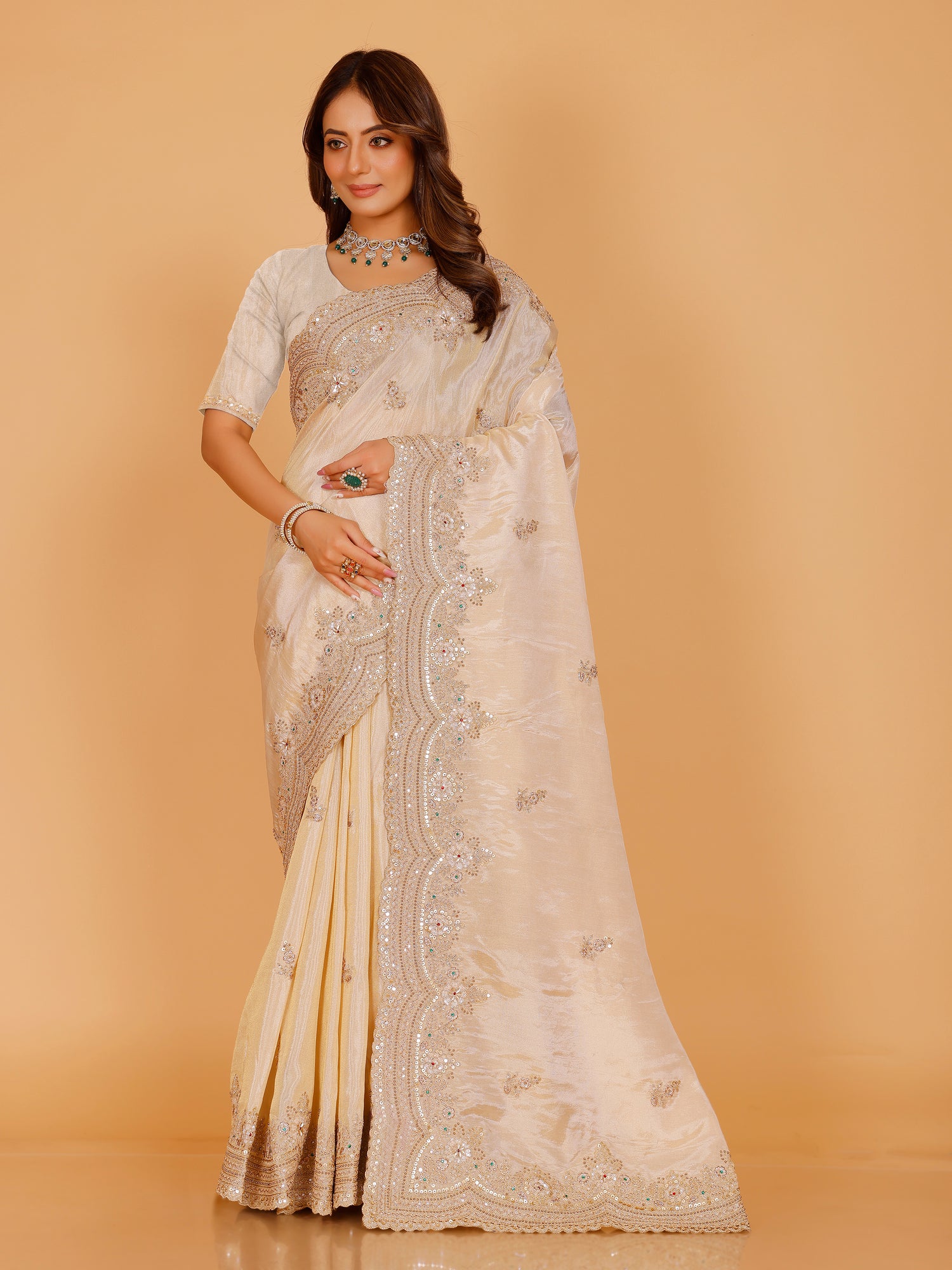 Harini Saree