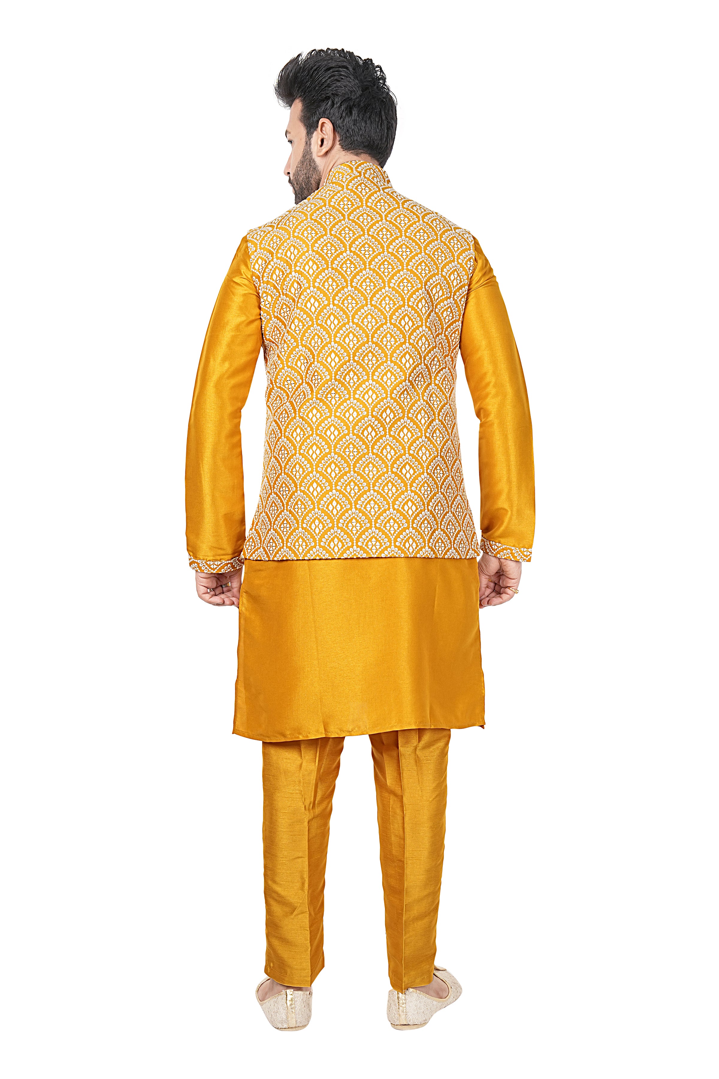 Mens Kurta Set With Jacket - Roop Darshan