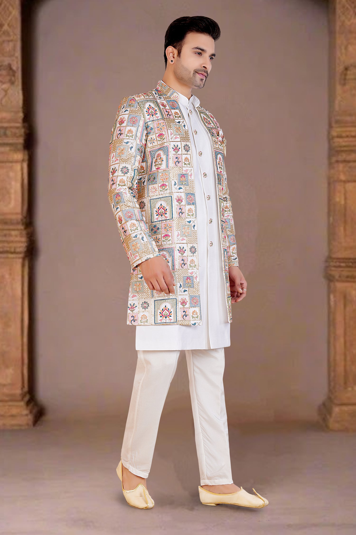 Mens Kurta Set With Jacket - Roop Darshan