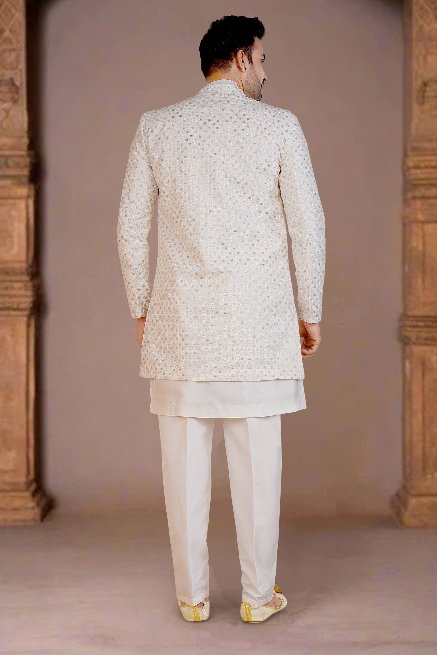 Mens Kurta Set With Jacket - Roop Darshan