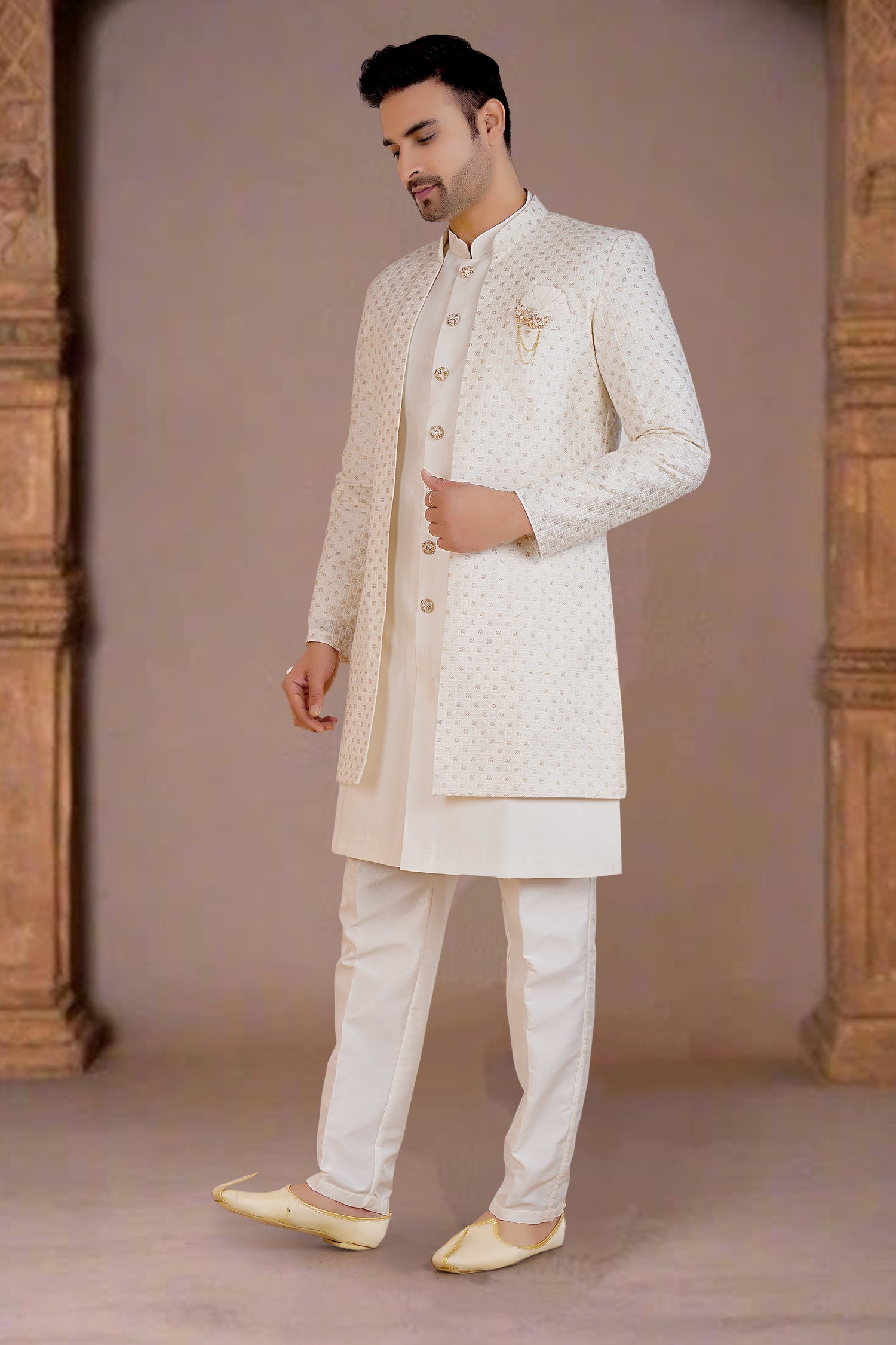 Mens Kurta Set With Jacket - Roop Darshan