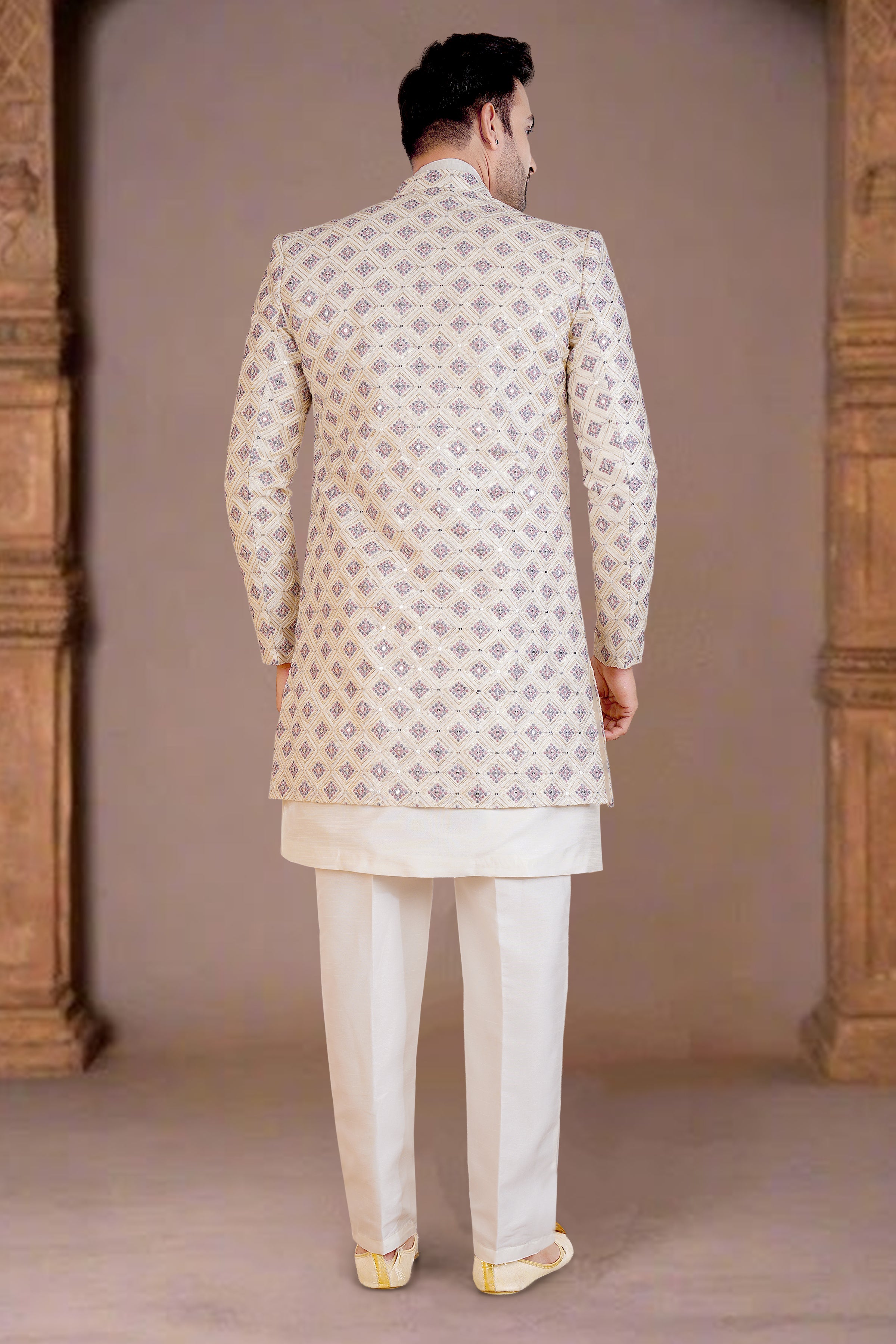 Mens Kurta Set With Jacket - Roop Darshan