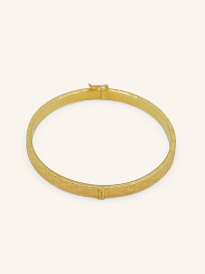 22ct Gold Bangle