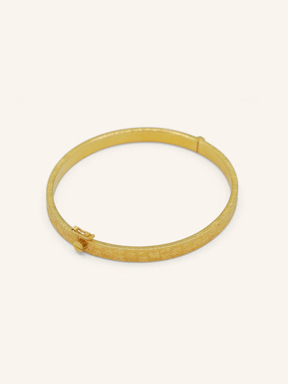 22ct Gold Bangle