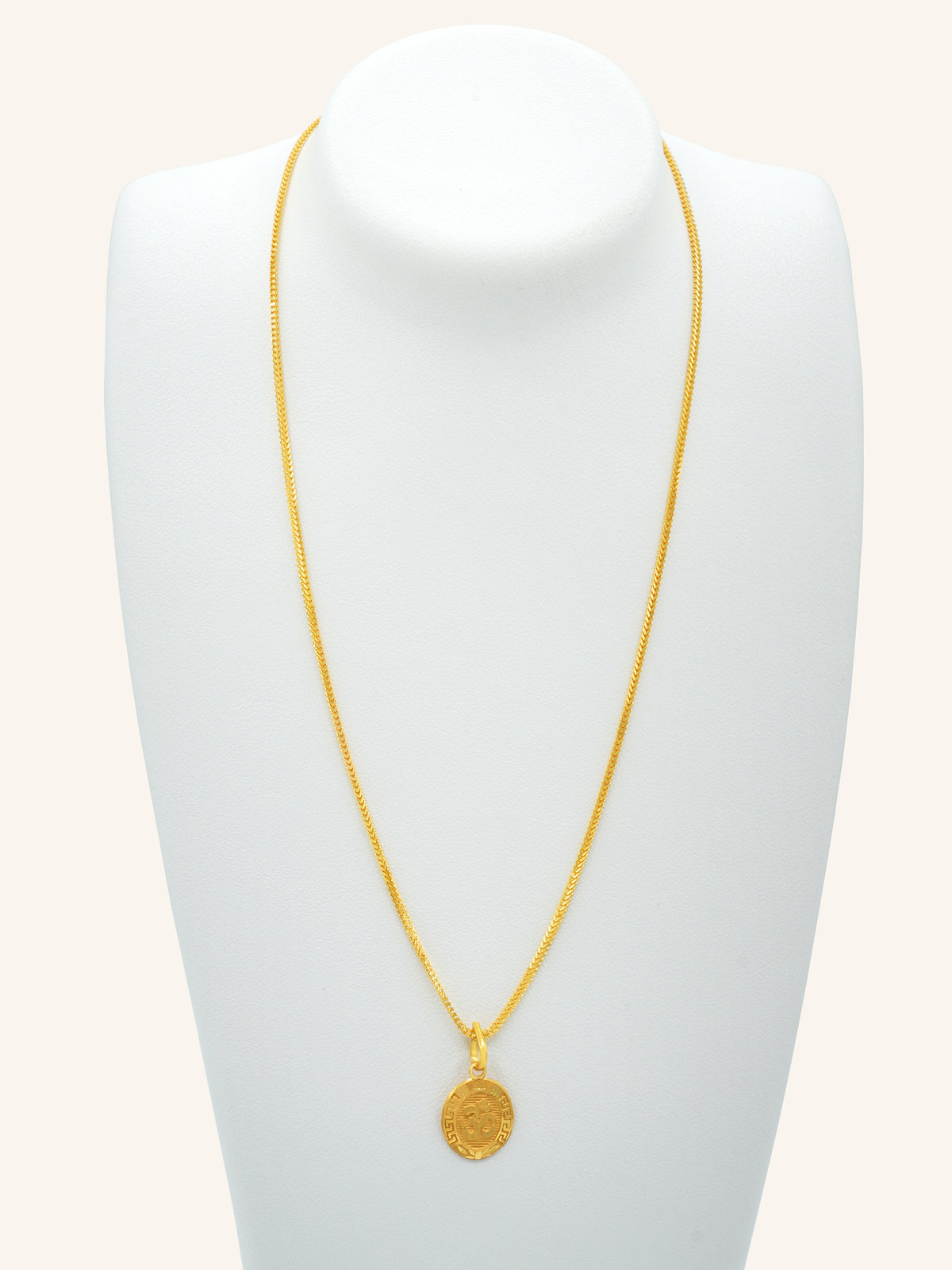 22ct Gold OM Pendant 0.67 GMS