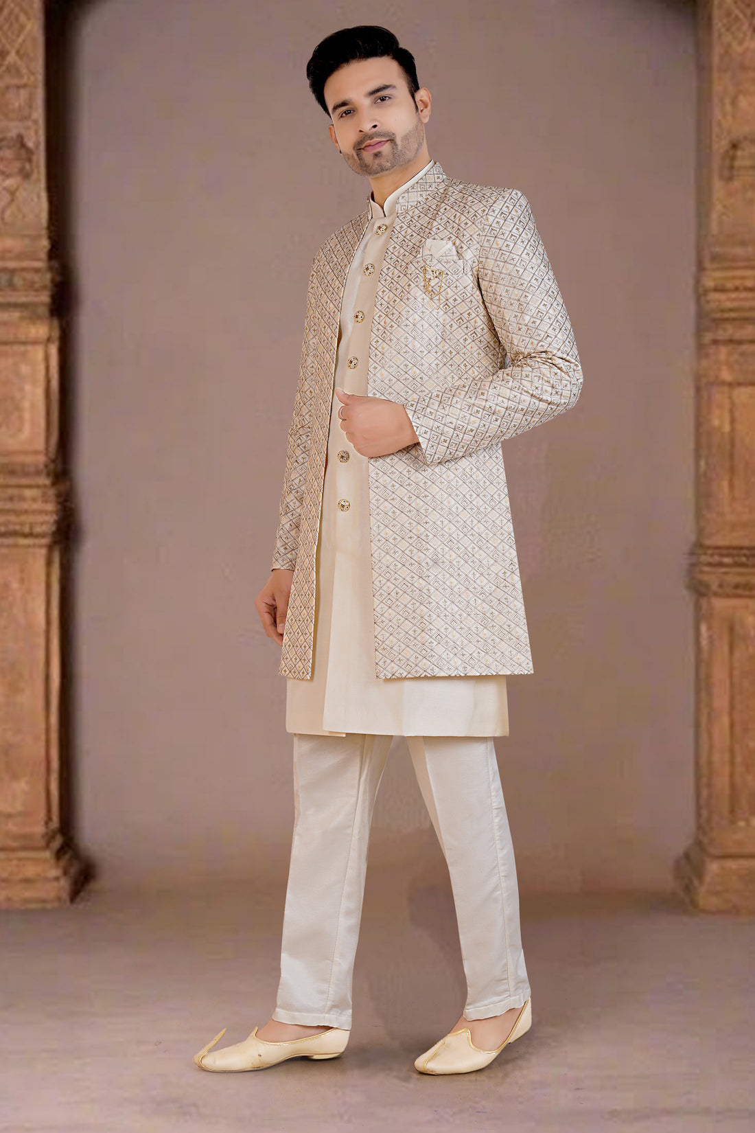 Mens Kurta Set With Jacket - Roop Darshan