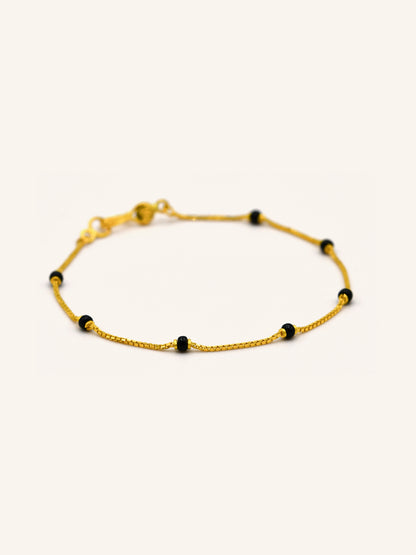 22ct Gold Black Bead Bracelet