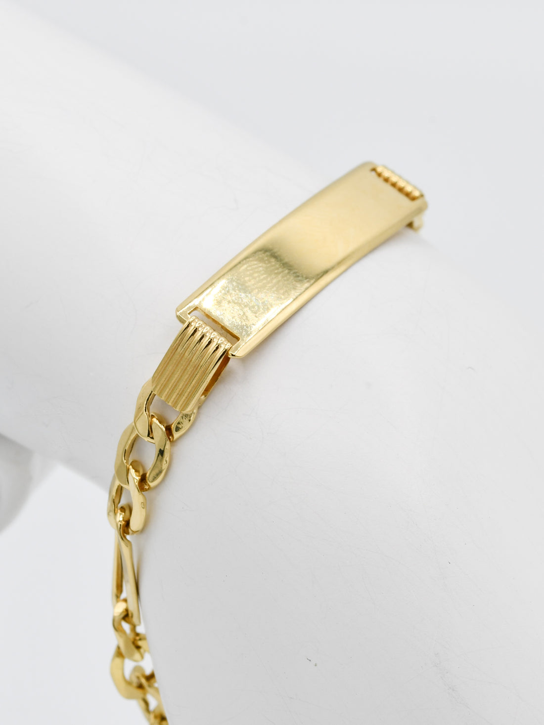 18ct Gold Figaro Bracelet - Roop Darshan