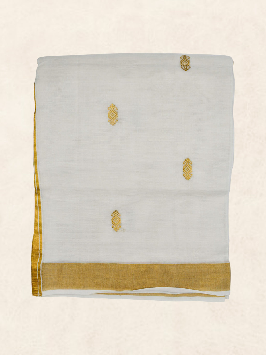 Mahira Saree