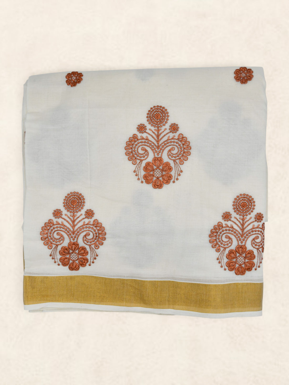 Mahira Saree