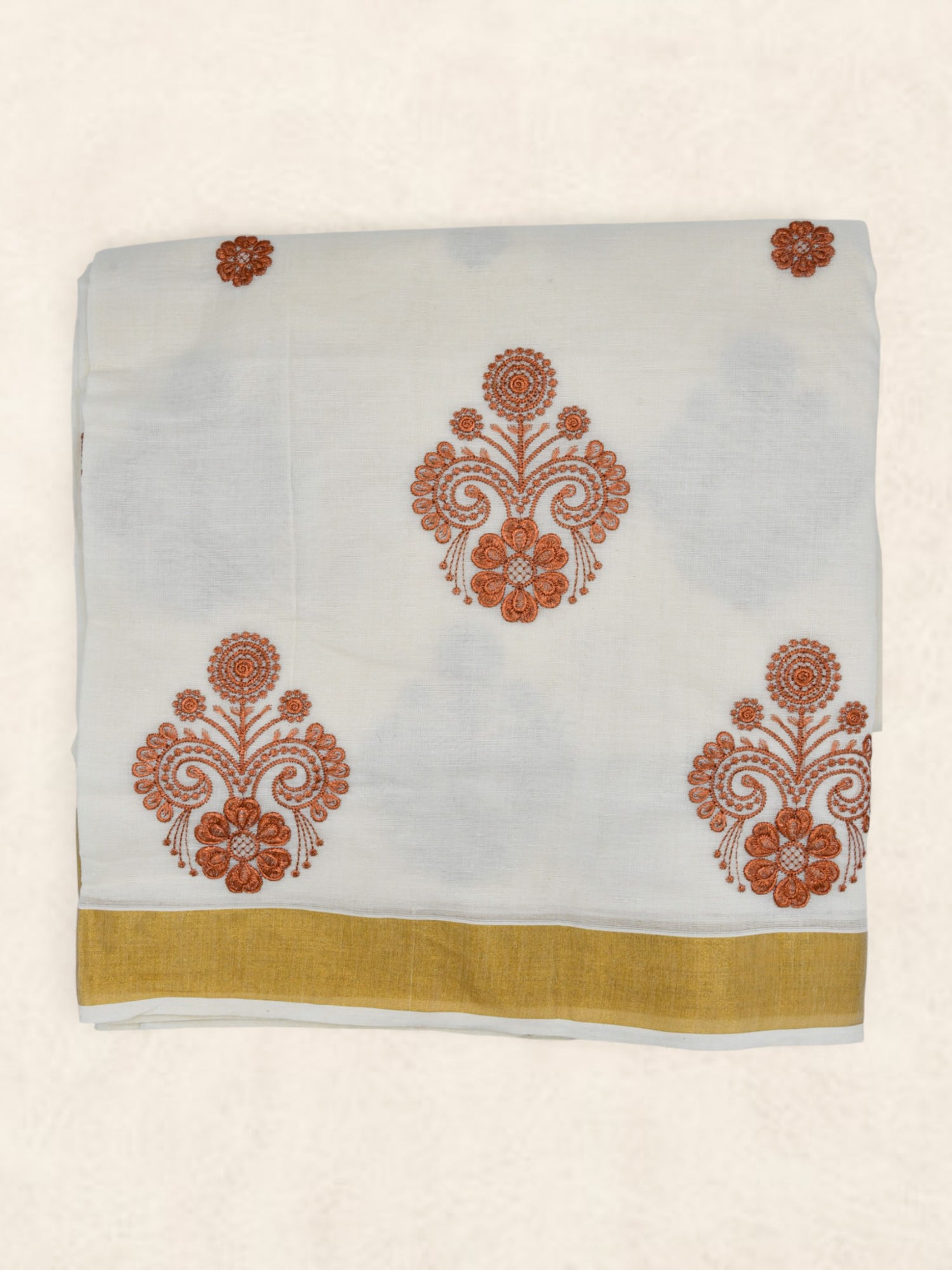 Mahira Saree