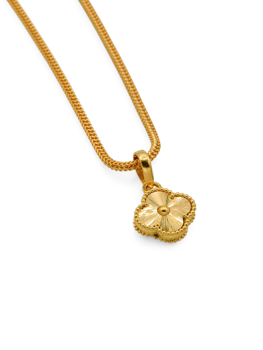22ct Gold Flower Pendant