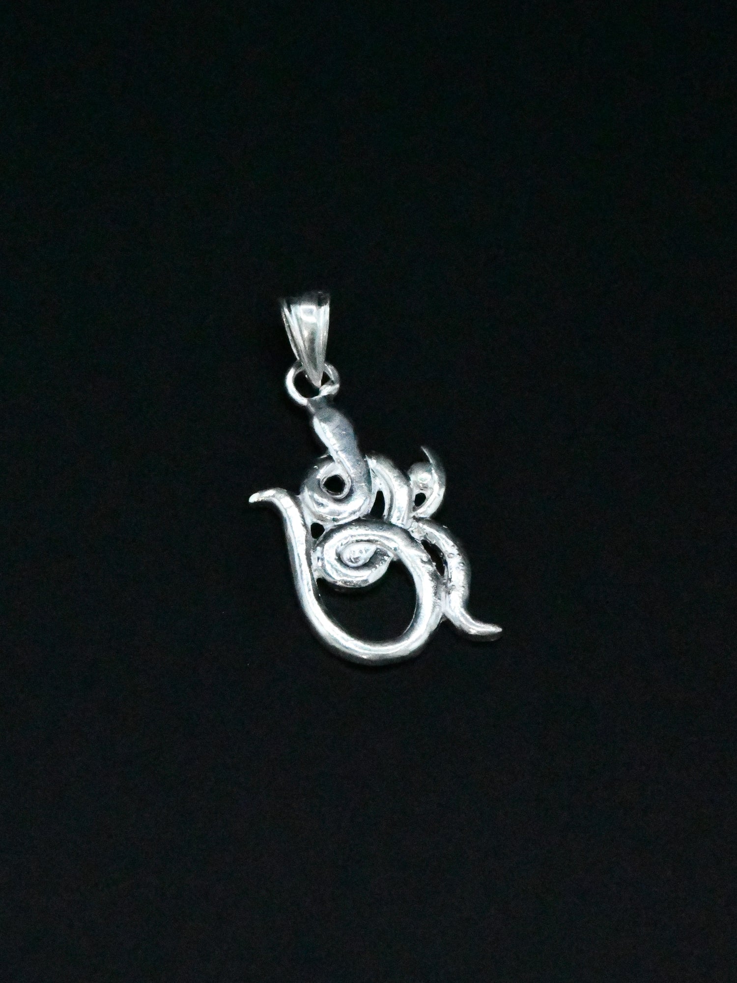 Silver Om Pendant - Roop Darshan