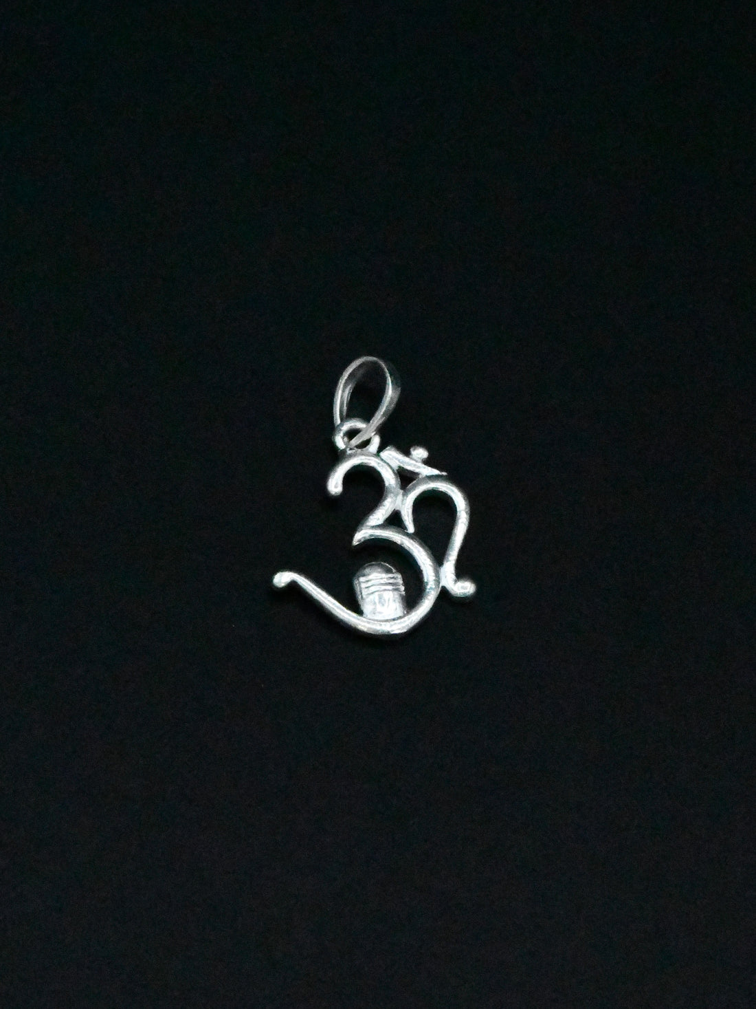Silver Om Pendant - Roop Darshan