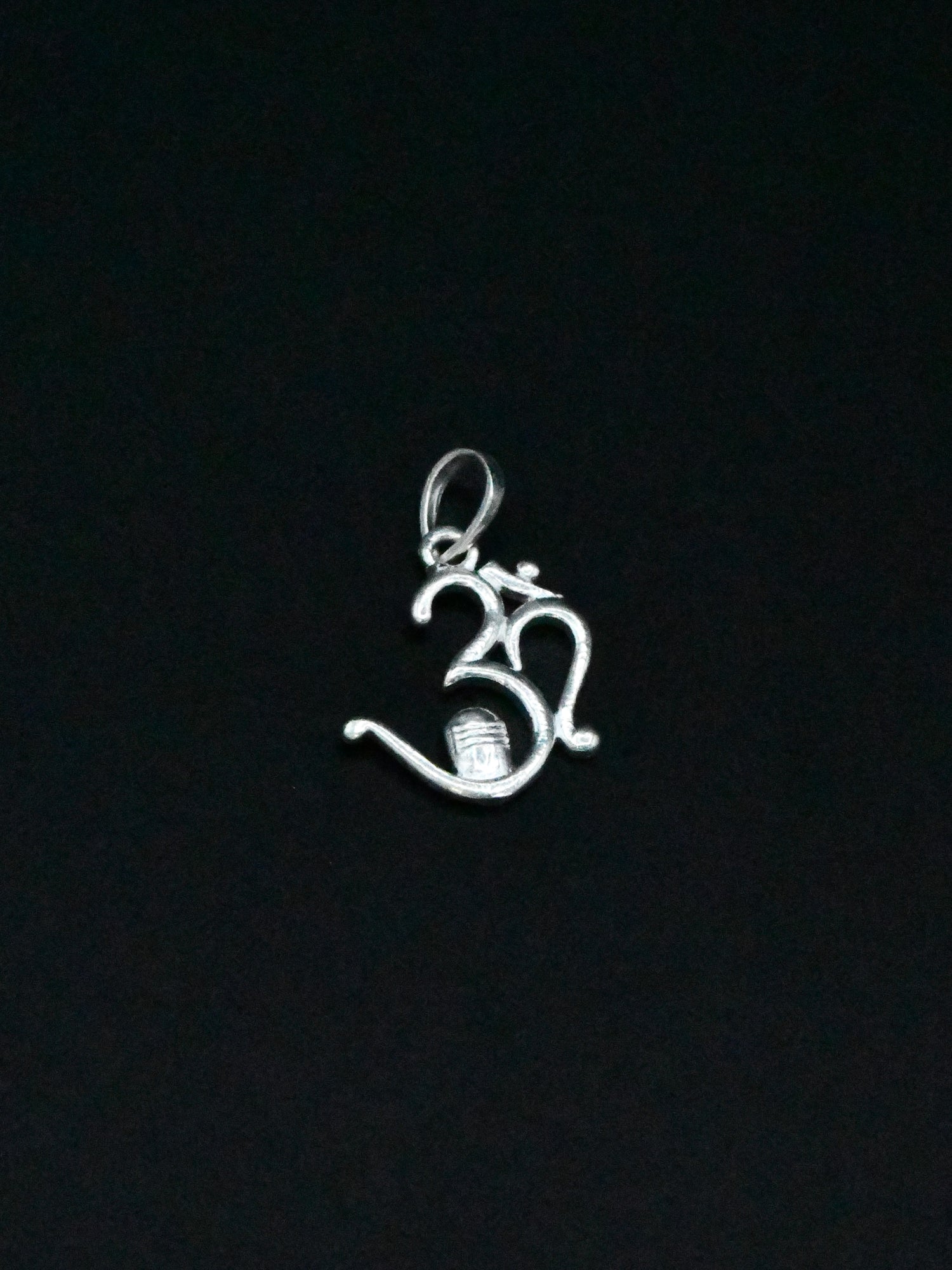 Silver Om Pendant - Roop Darshan