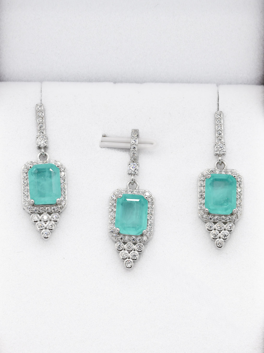 Silver Green Stone CZ Pendant Set - Roop Darshan