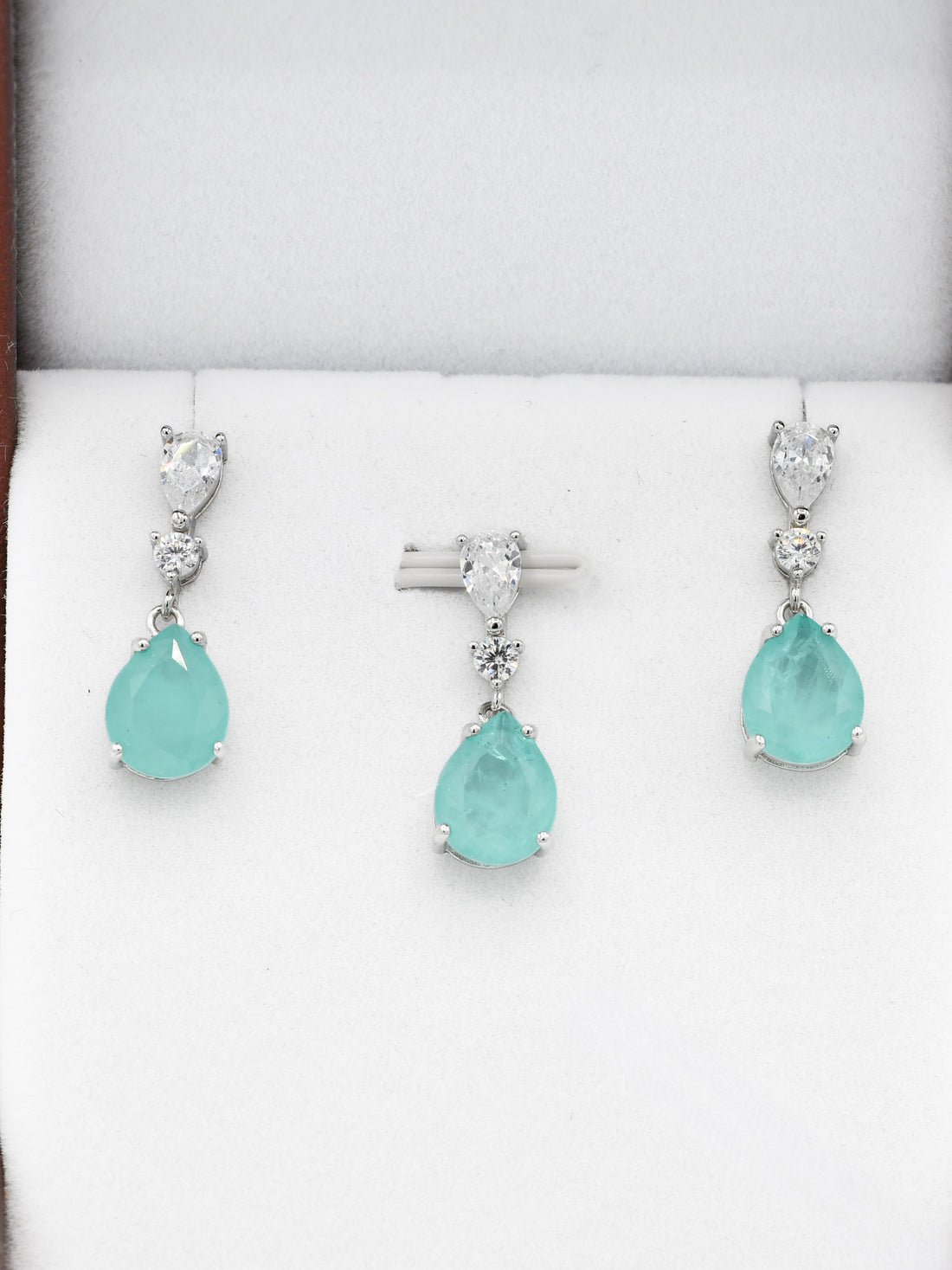 Silver Green Stone CZ Pendant Set - Roop Darshan