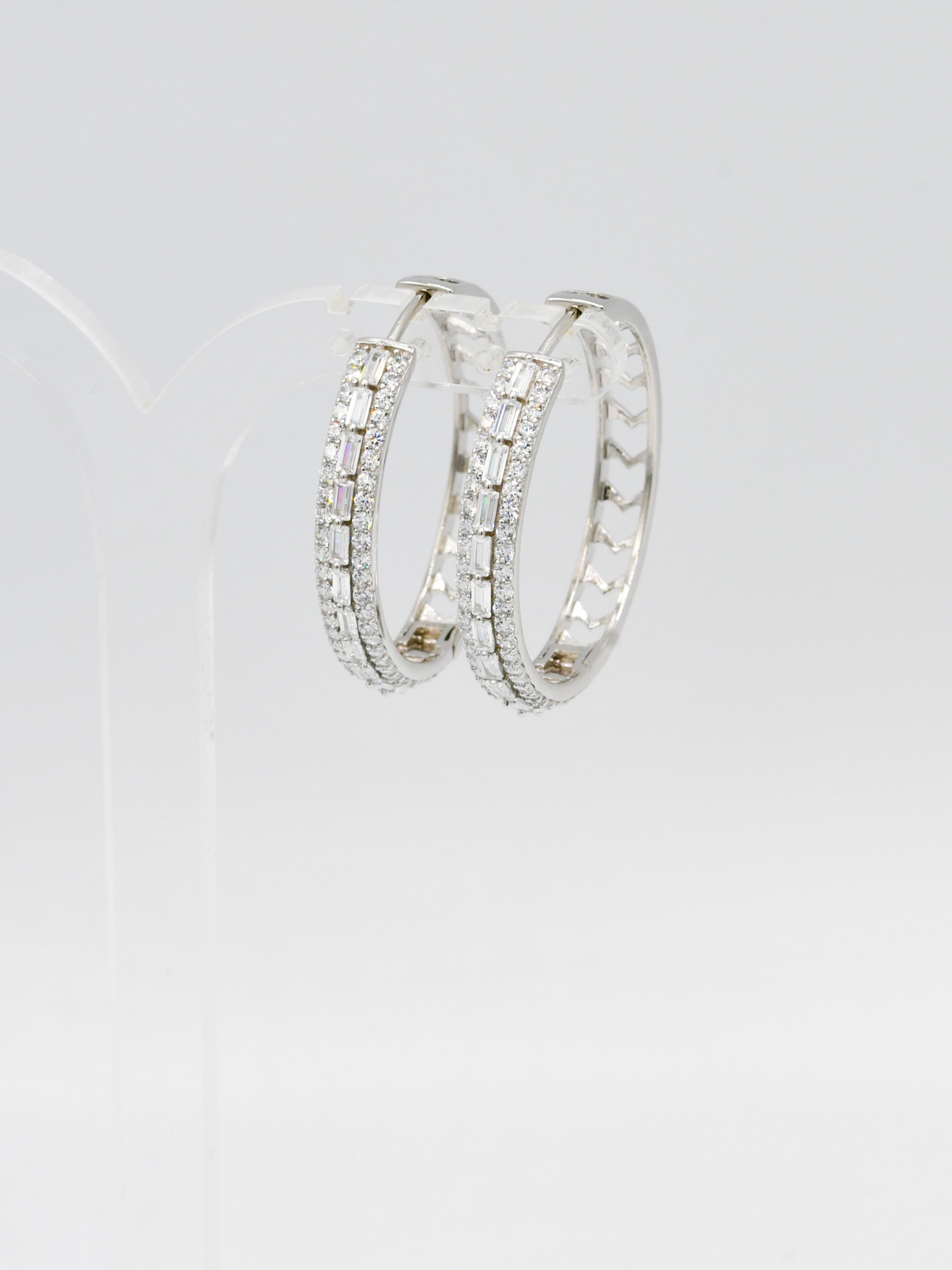 Sterling Silver CZ Bali - Roop Darshan