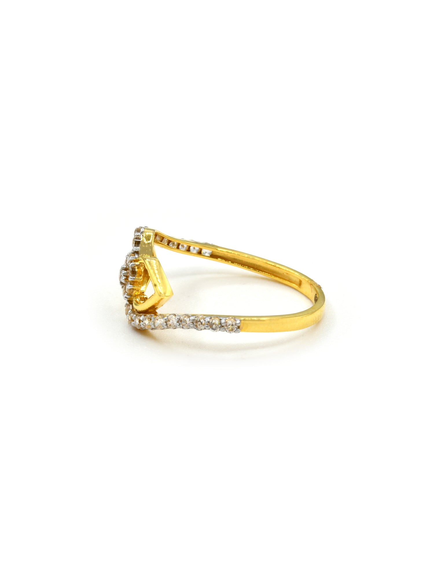 18ct Gold CZ Ladies Ring 1.64 GMS - Roop Darshan
