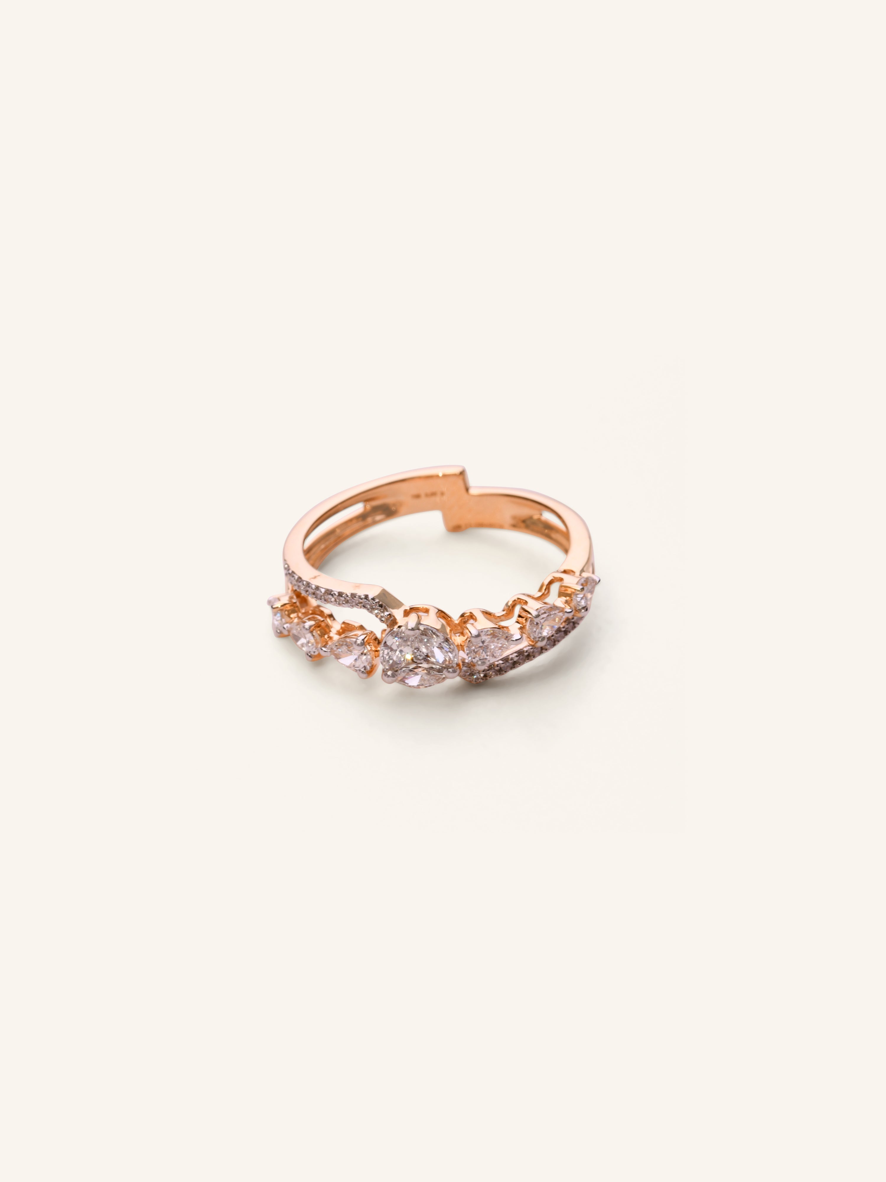 18ct Gold Dia Ladies Ring NW 2.920 GMS 30 Dia 0.65ct - Roop Darshan