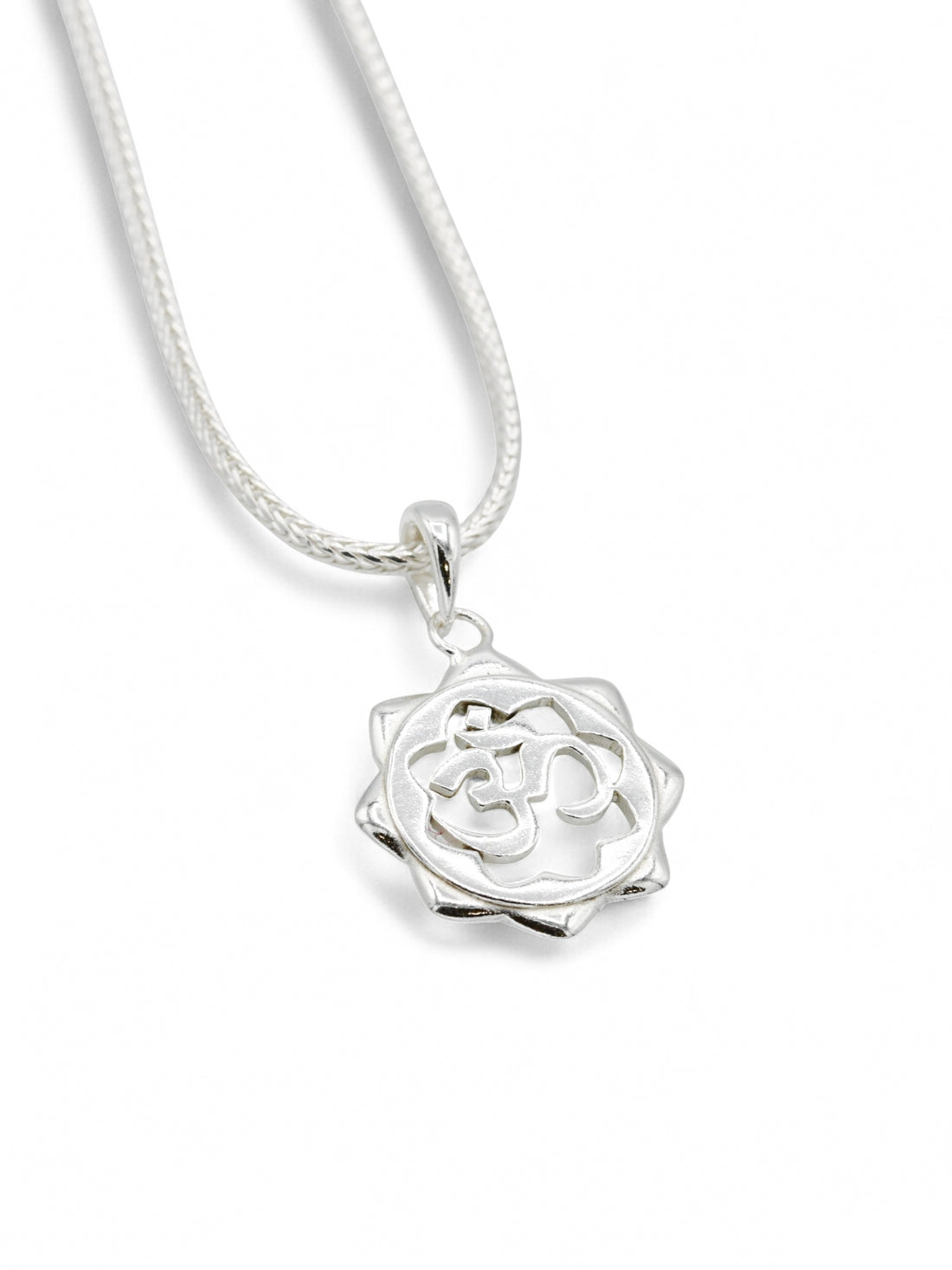925 Sterling Silver Om Pendant