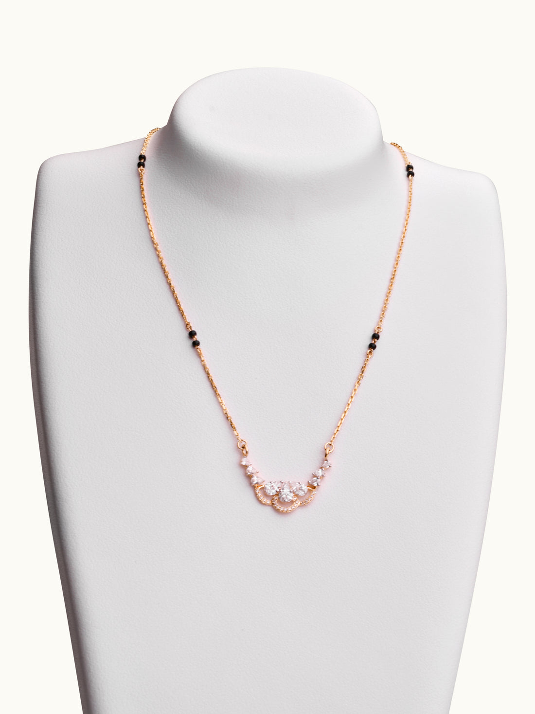 18ct Gold Dia Mangal Sutra NW 4.636 GMS 36 Dia 0.77ct - Roop Darshan