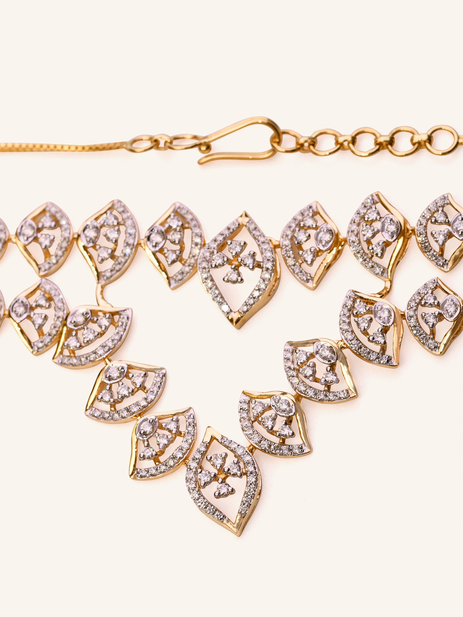 18ct Gold Diamond Necklace - Roop Darshan