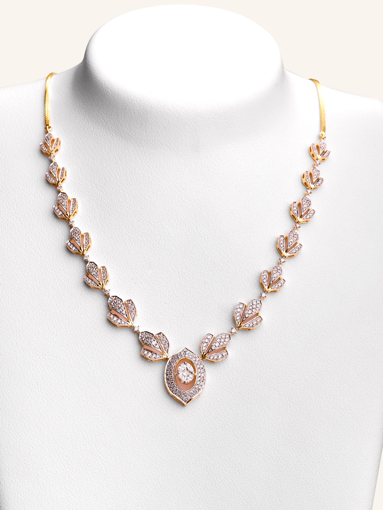 18ct Gold Diamond Necklace - Roop Darshan