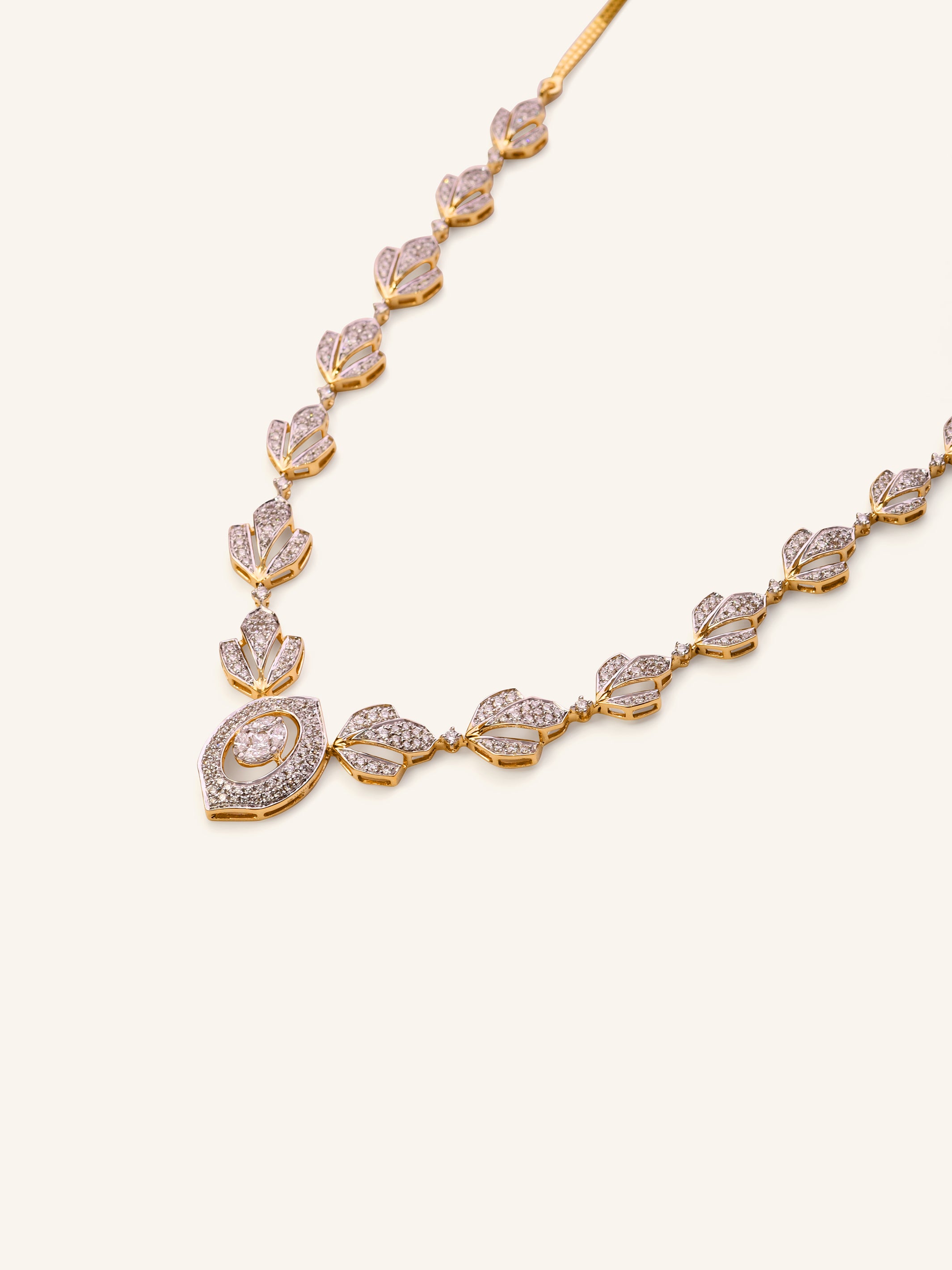 18ct Gold Diamond Necklace - Roop Darshan