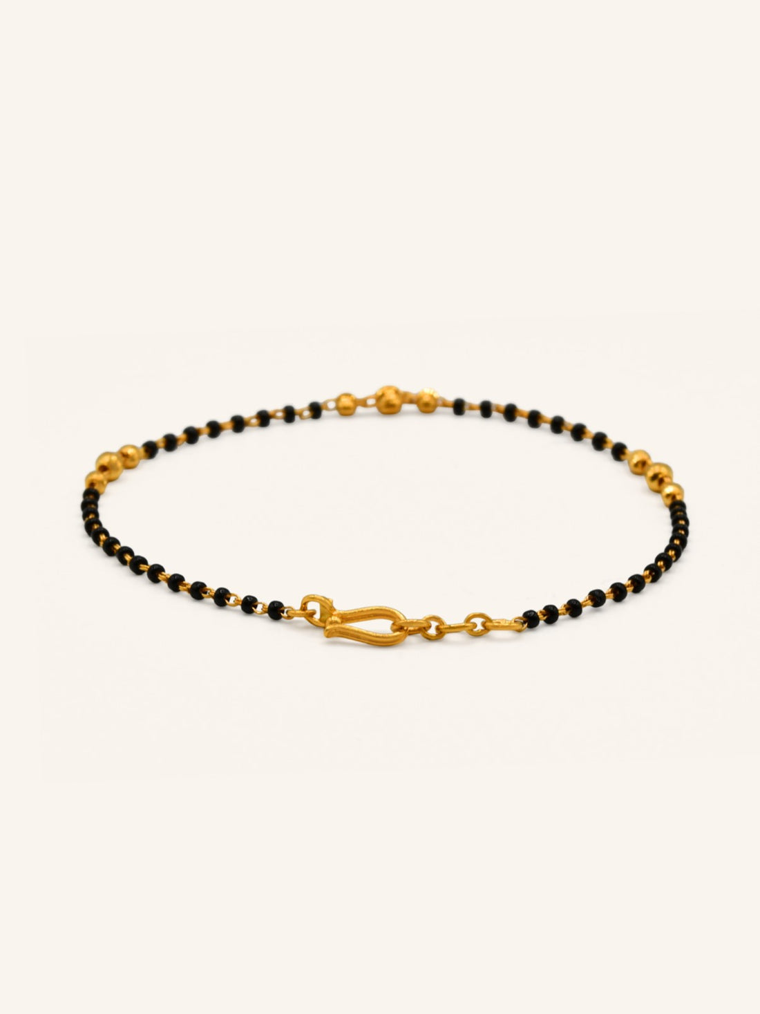 22ct Gold Ladies Black Bead Bracelet - Roop Darshan