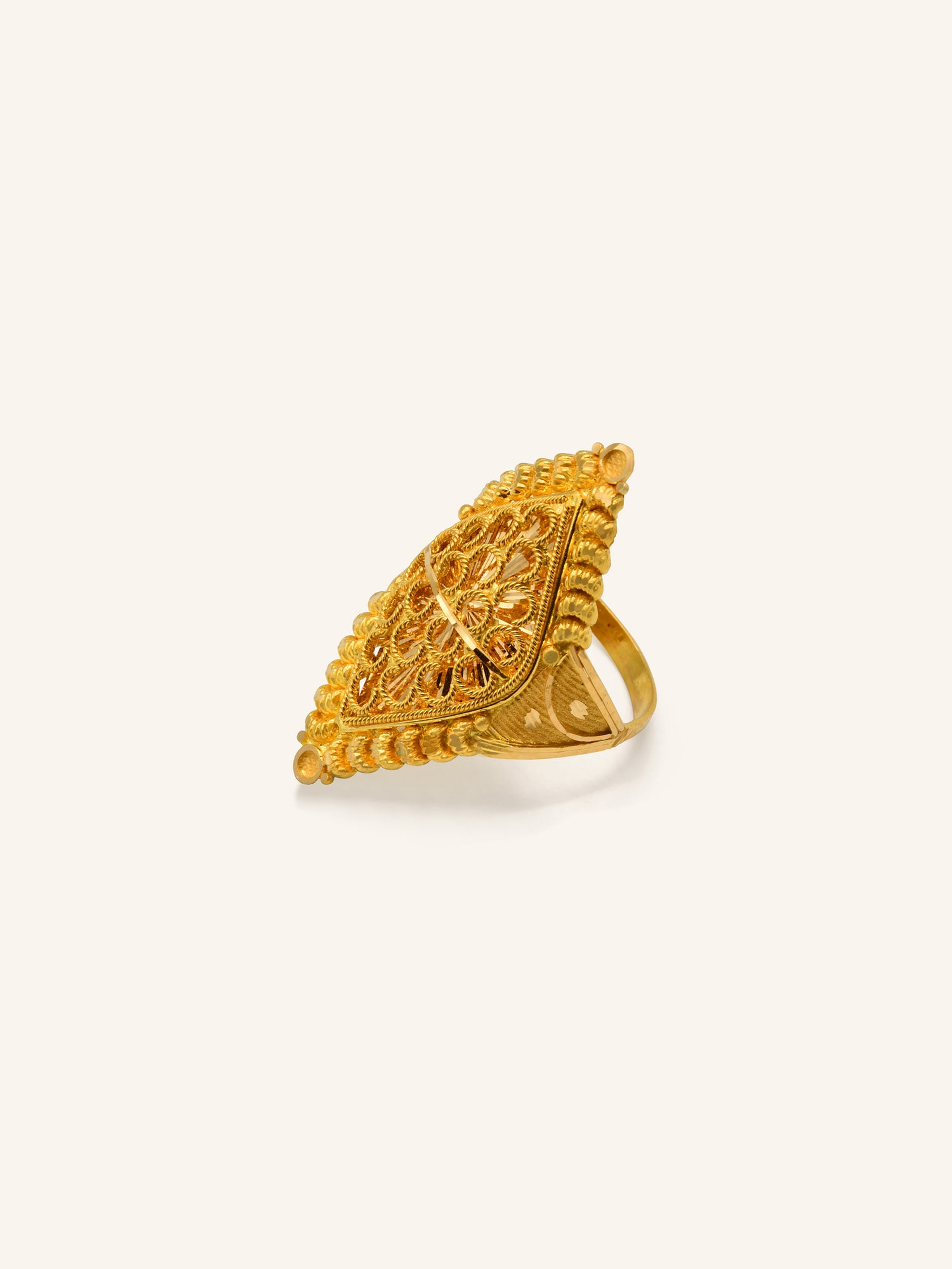 22ct Gold Ladies Ring 4.16 GMS - Roop Darshan