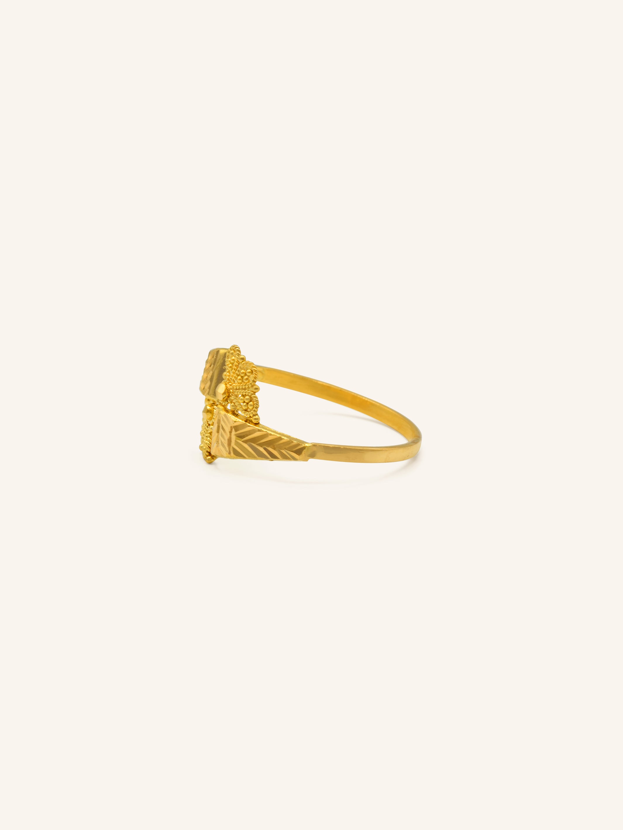 22ct Gold Ladies Ring 1.59 GMS - Roop Darshan