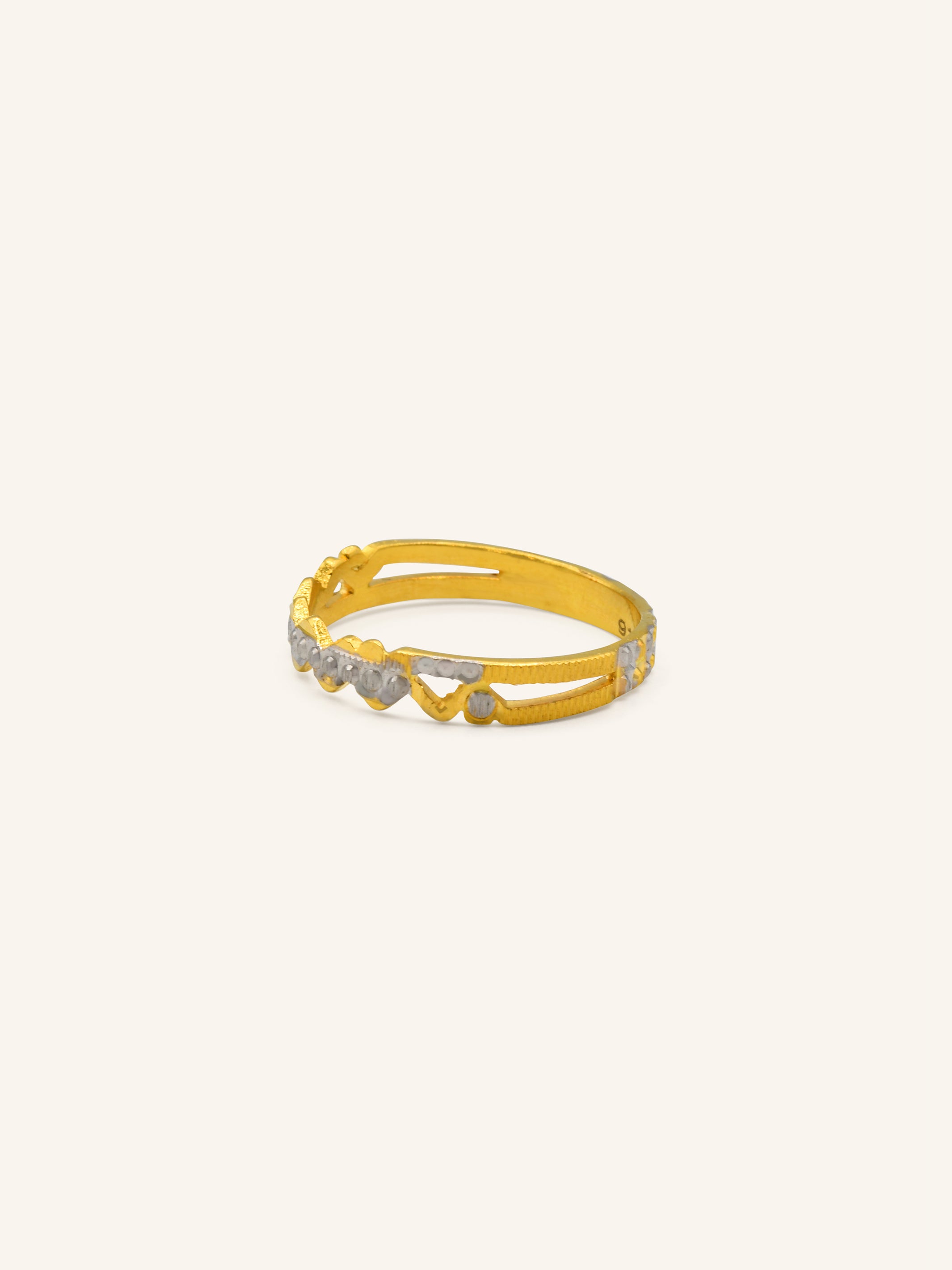 22ct Gold Two Tone Band Ring 2.82 GMS - Roop Darshan