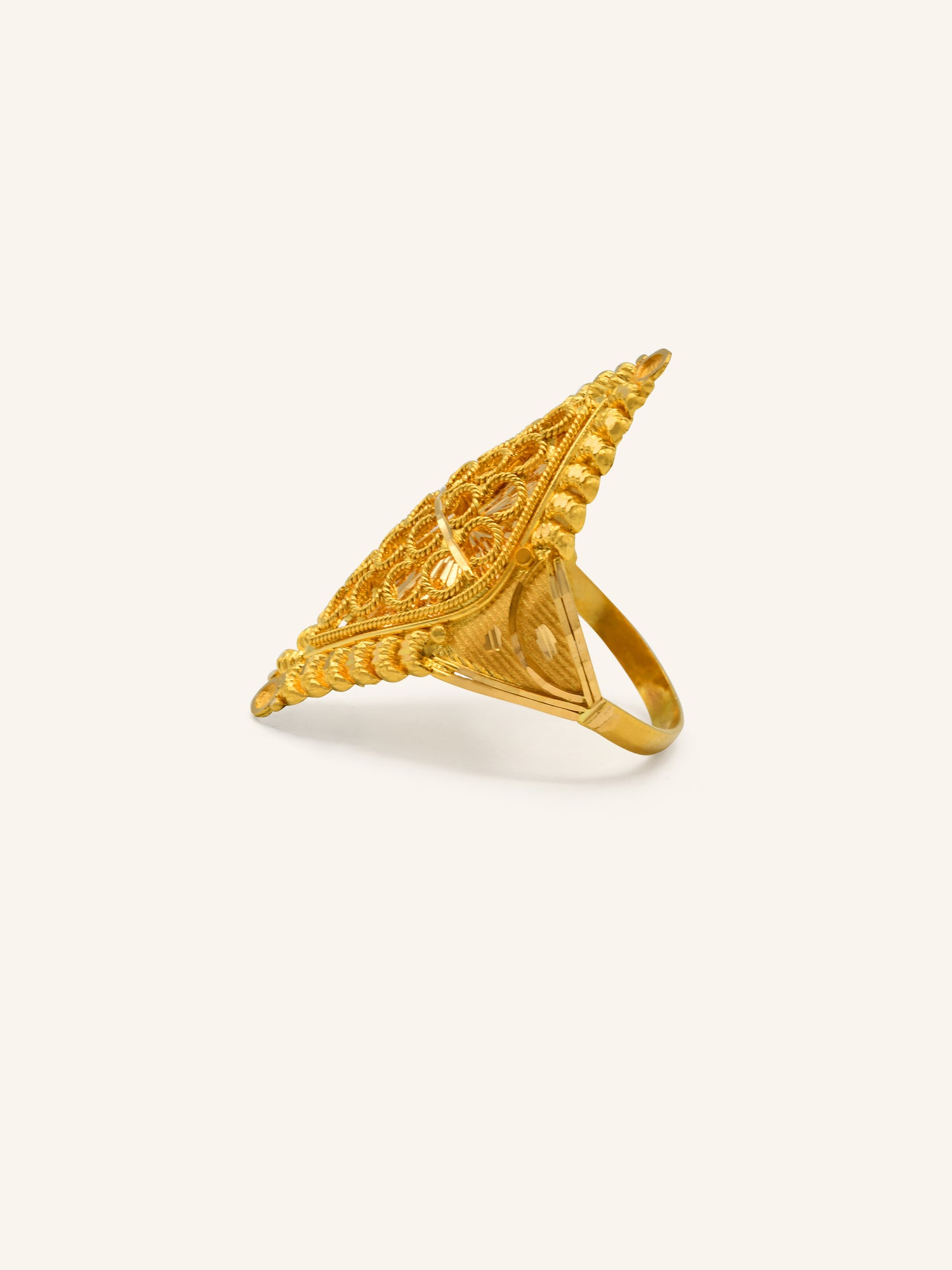 22ct Gold Ladies Ring 4.16 GMS - Roop Darshan