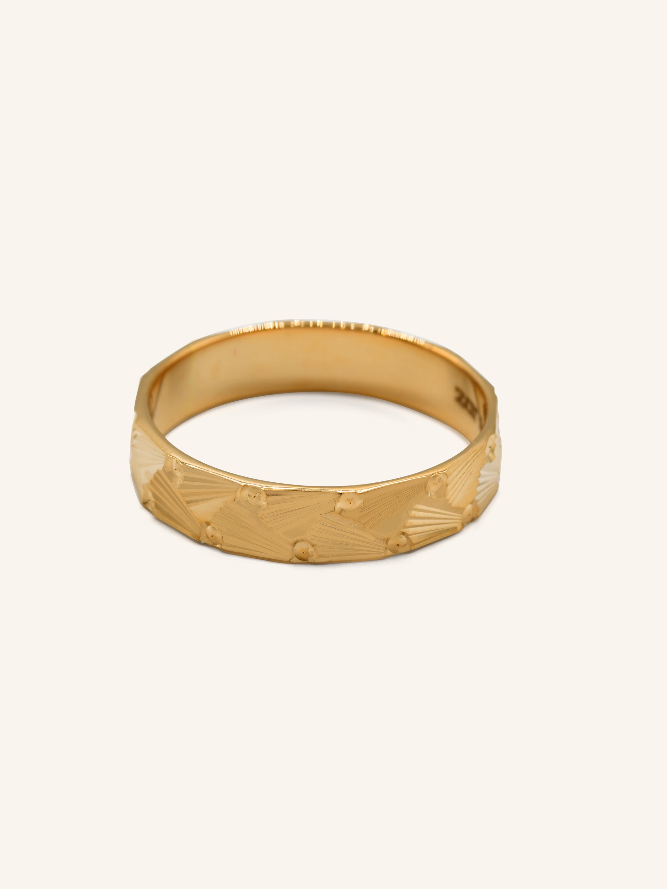 22ct Gold Band Ring 5.10 GMS - V - Roop Darshan