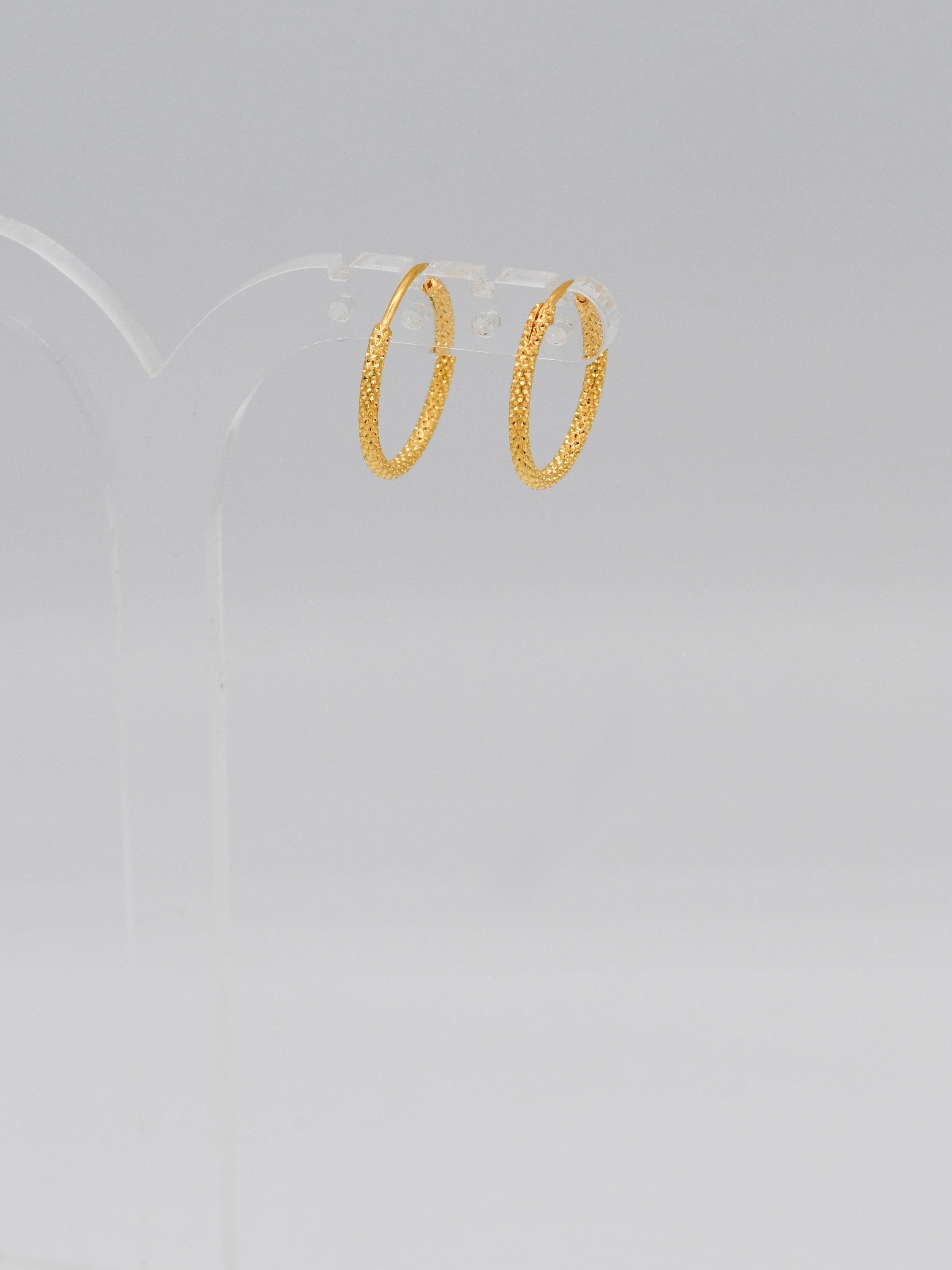 22ct Gold Hammered Bali