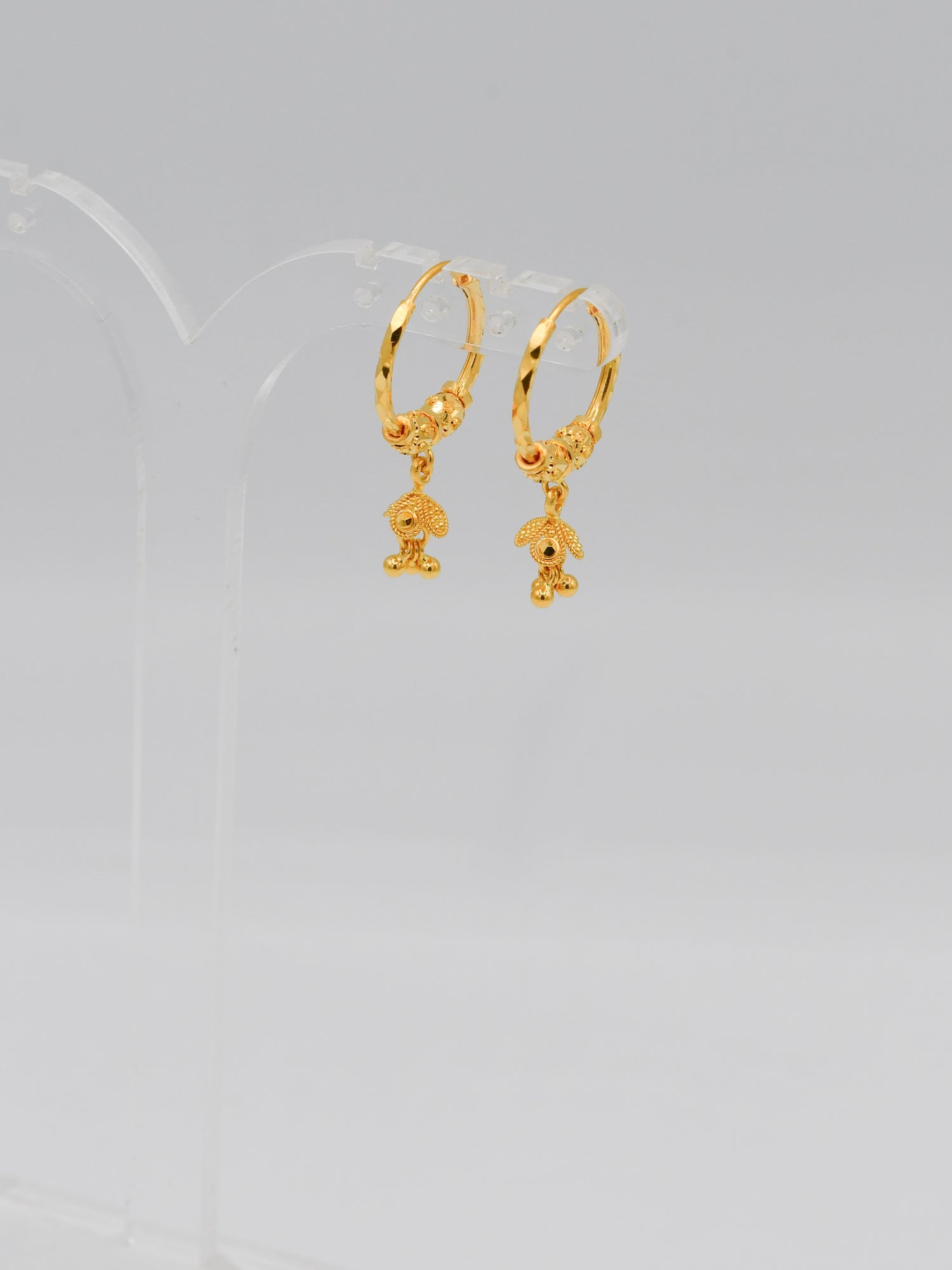 22ct Gold Ball Bali with Hanging