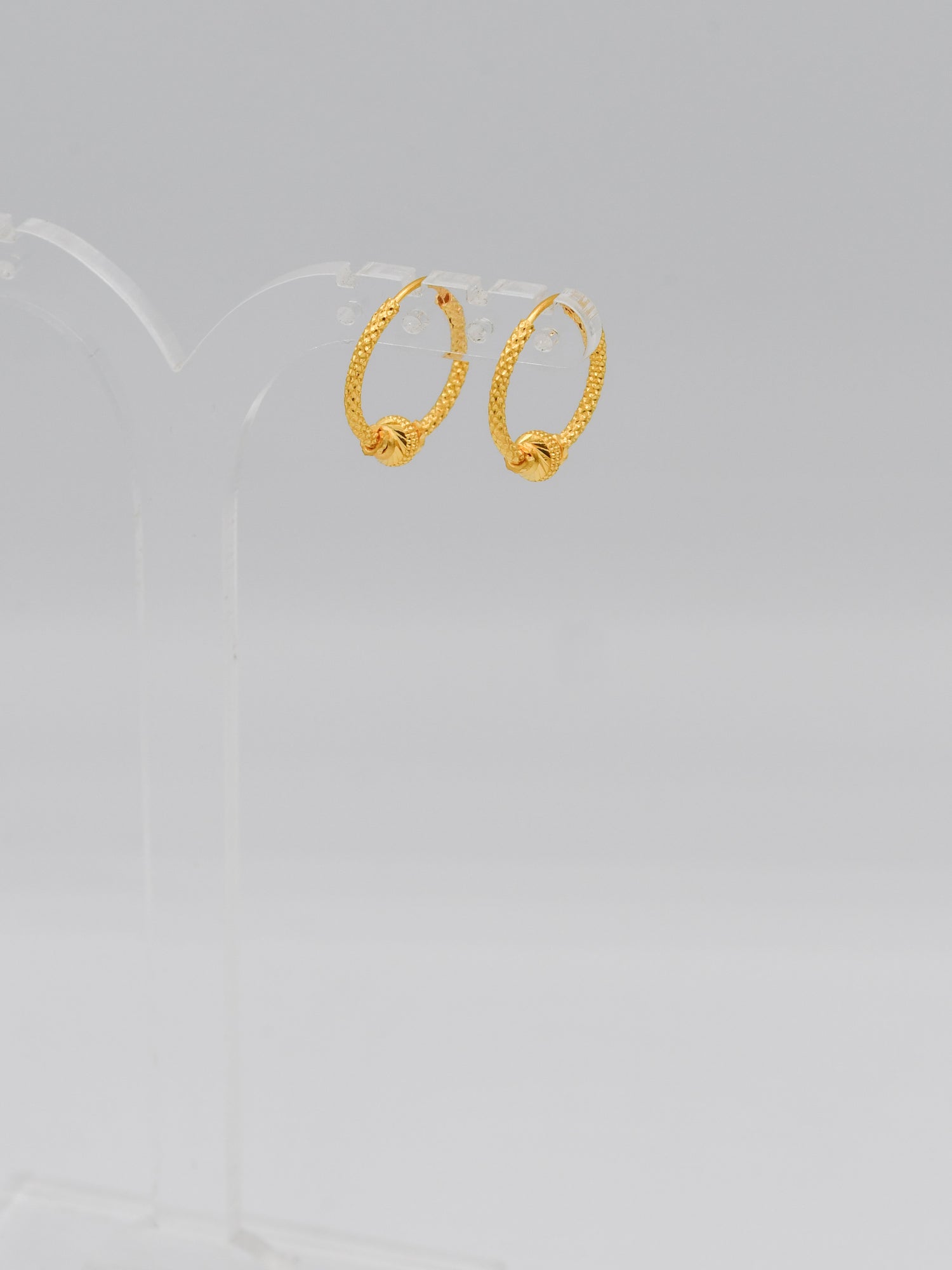 22ct Gold Hammered Ball Bali