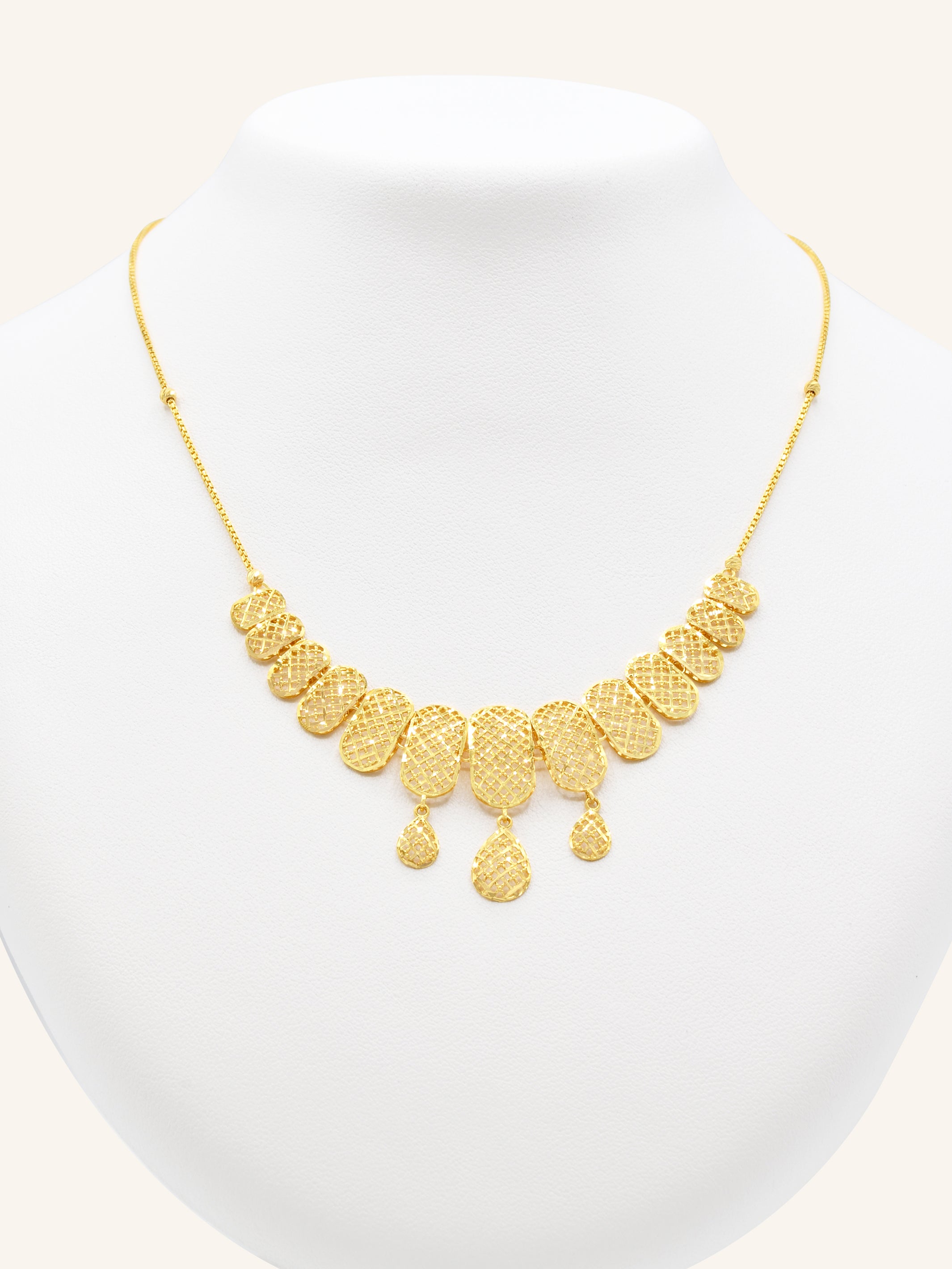 22ct Gold Necklace Set 13.50 GMS - Roop Darshan