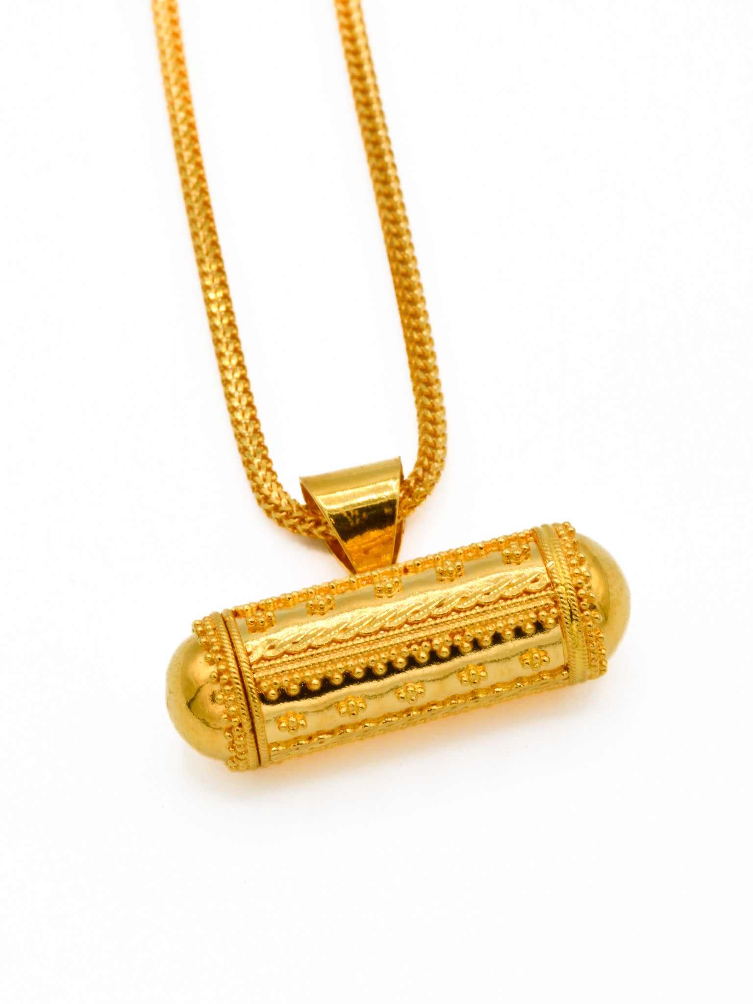 22ct Gold Tavij Pendant Roop Darshan