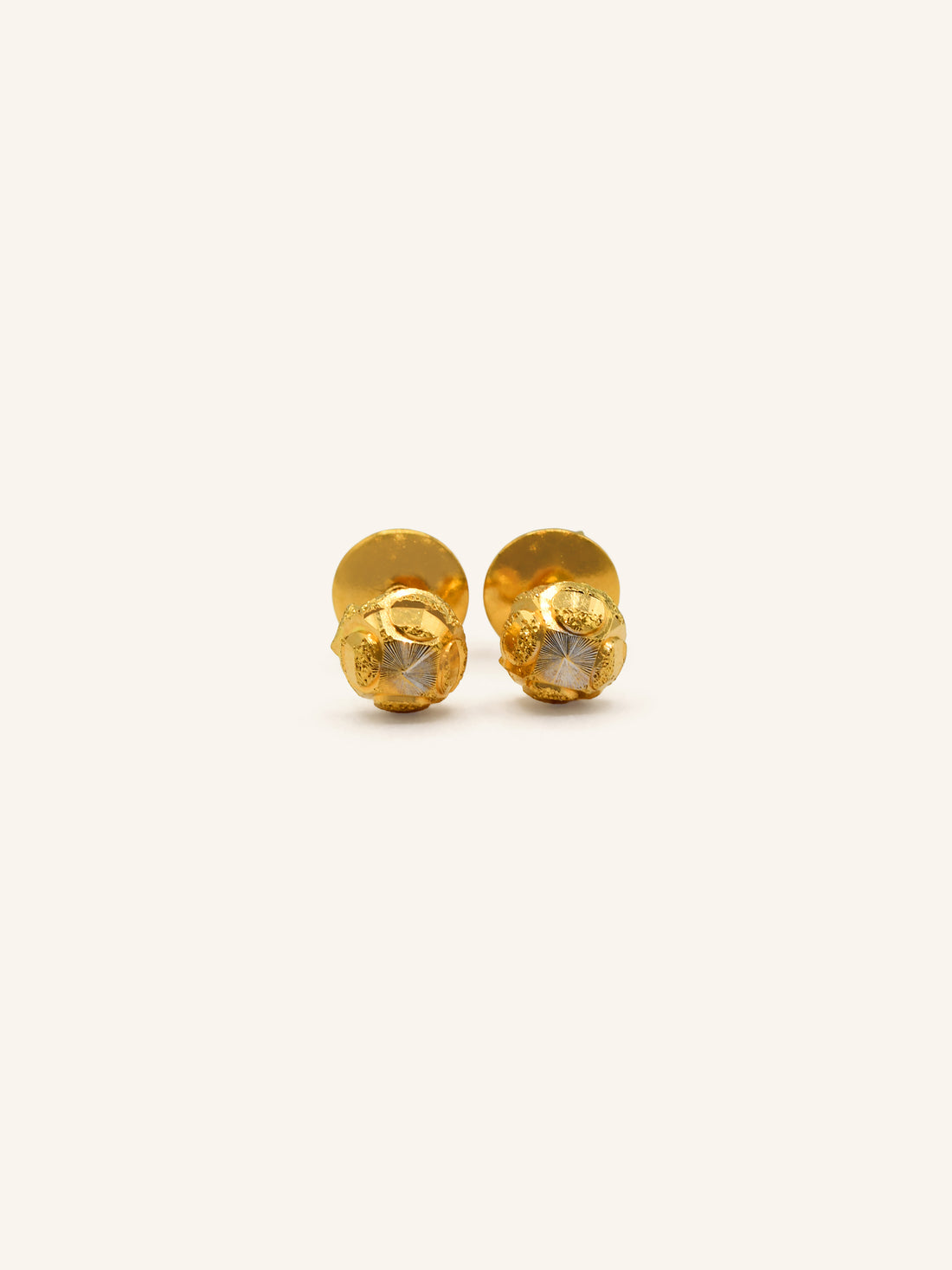 22ct Gold Stud Earrings 2.49 GMS - Roop Darshan
