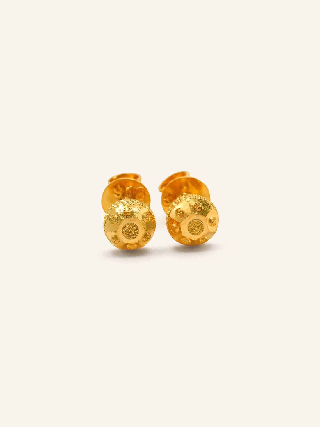 22ct Gold Stud Earring