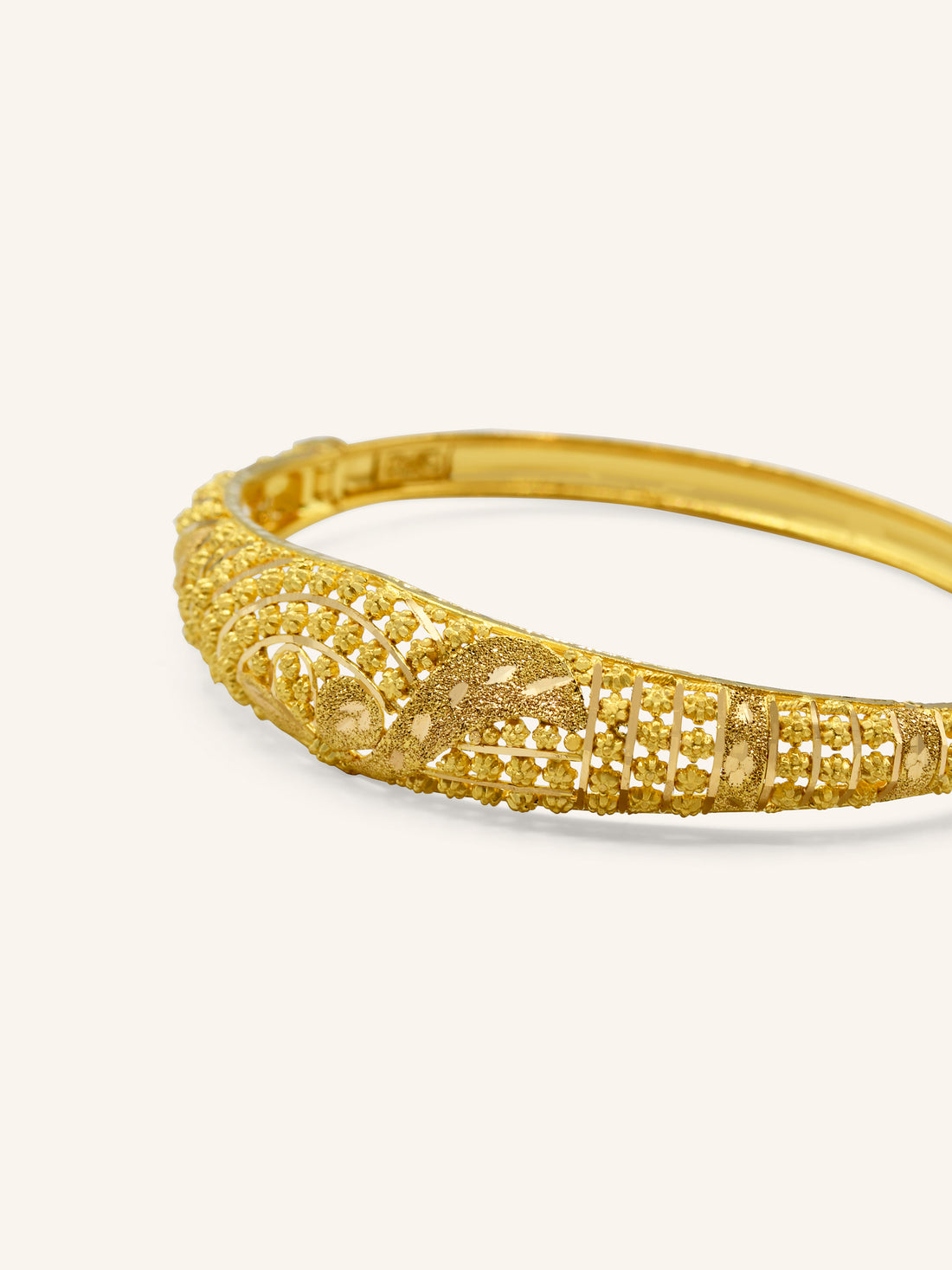 22ct Gold Screw Bangle