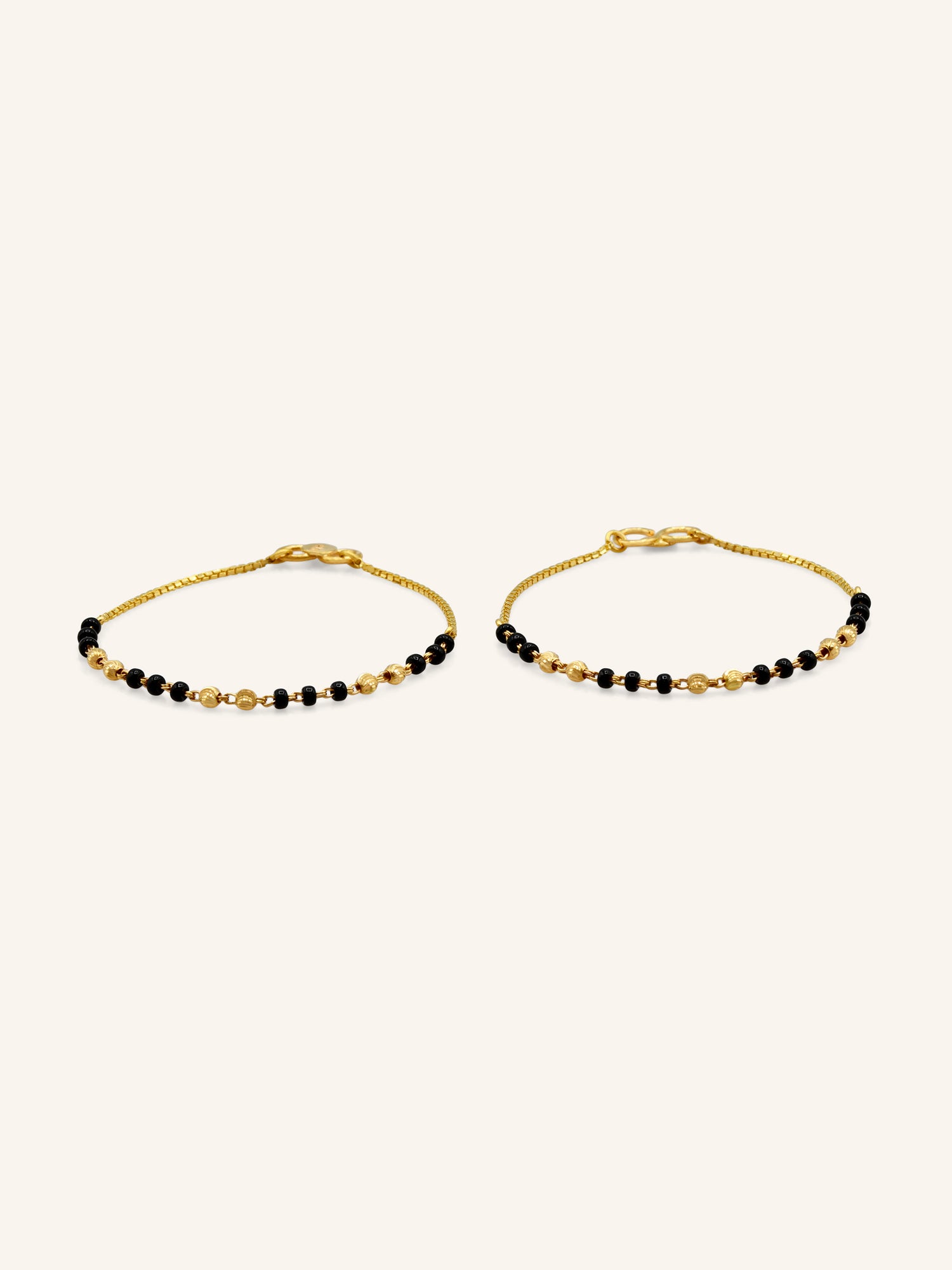 22ct Gold Black Bead Bracelet