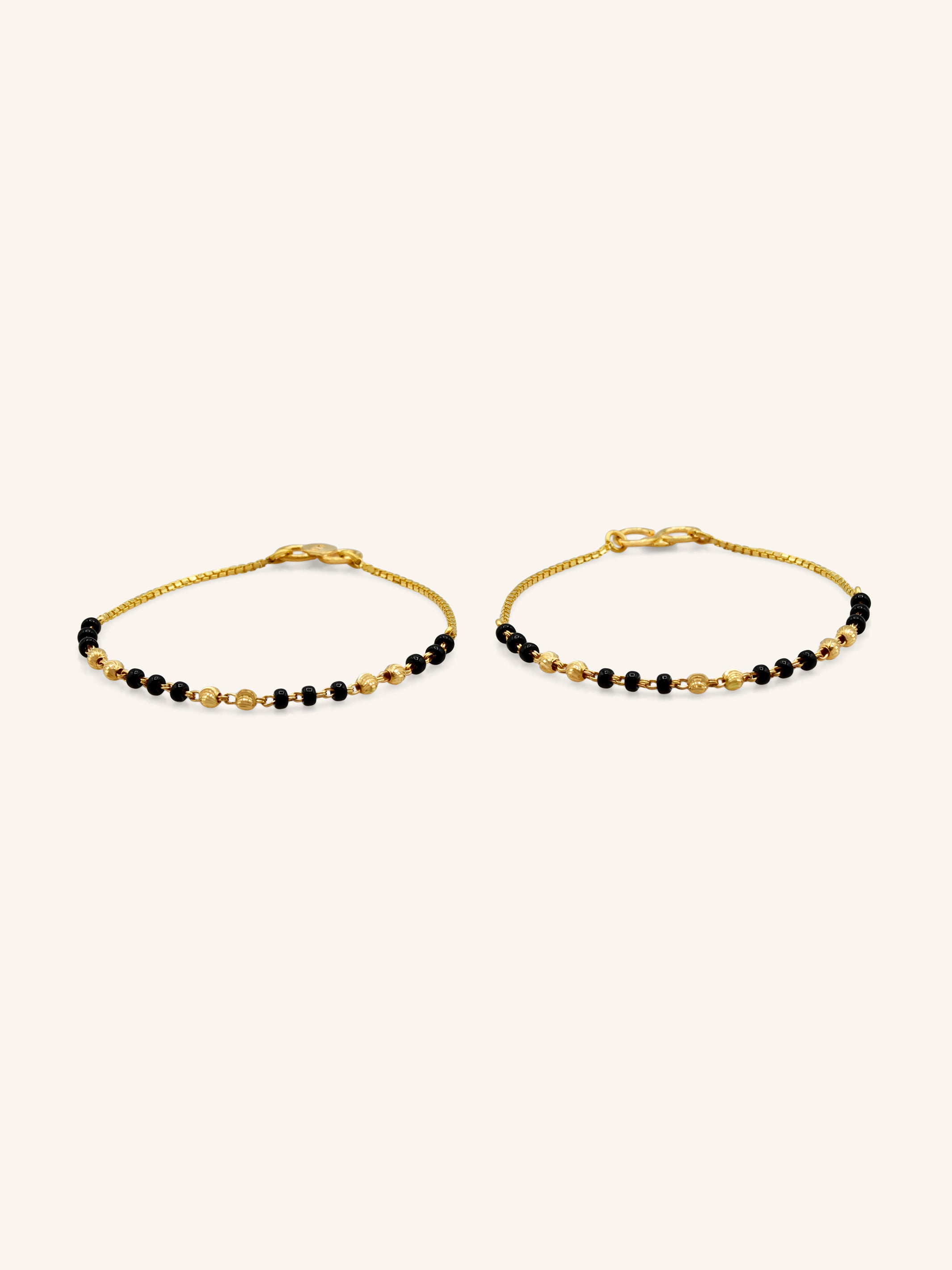 22ct Gold Black Bead Bracelet