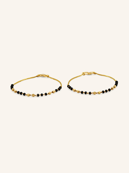22ct Gold Black Bead Bracelet